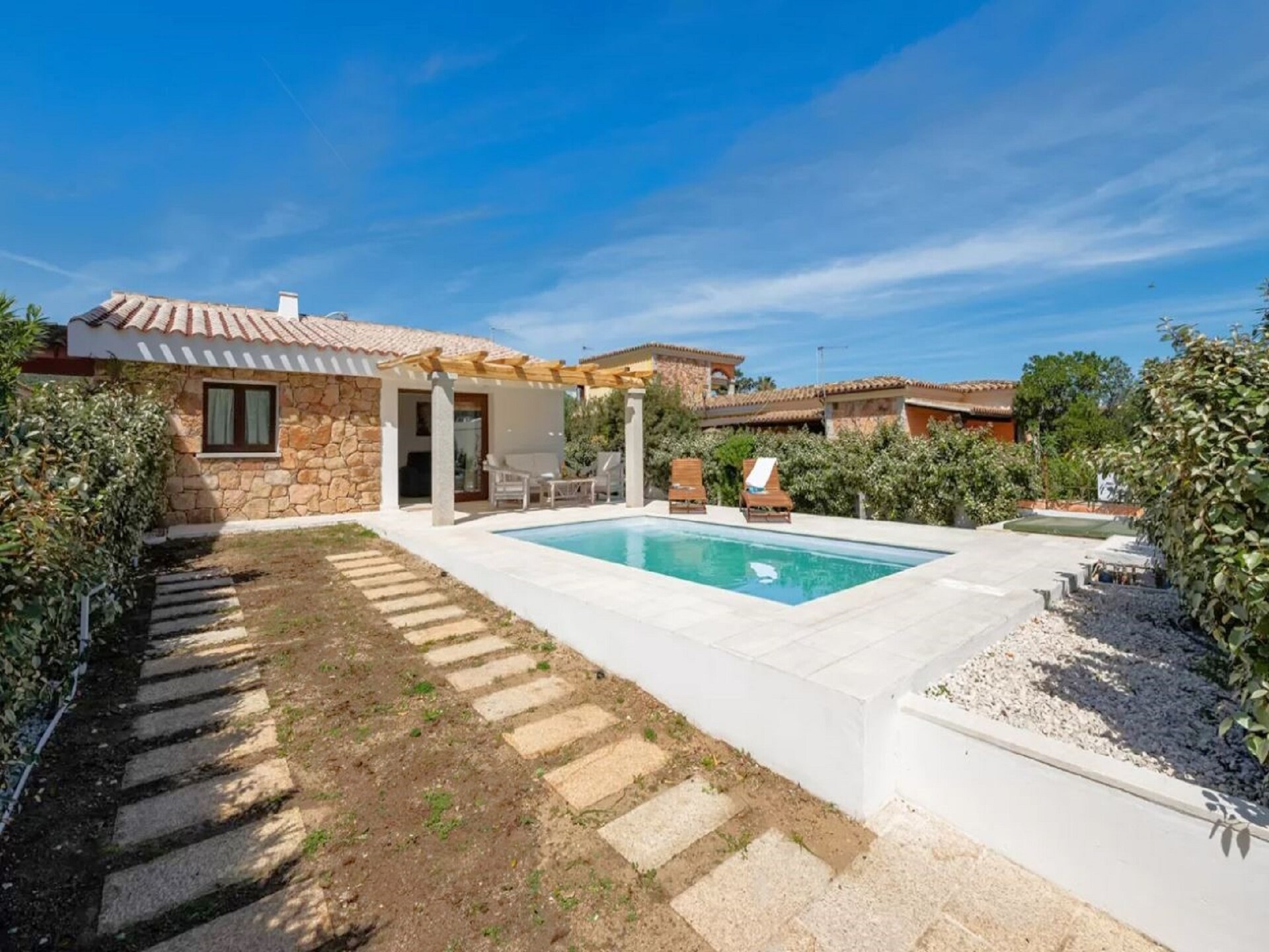 Vakantiehuis nabij centrum San Teodoro met privézwembad - foto 8