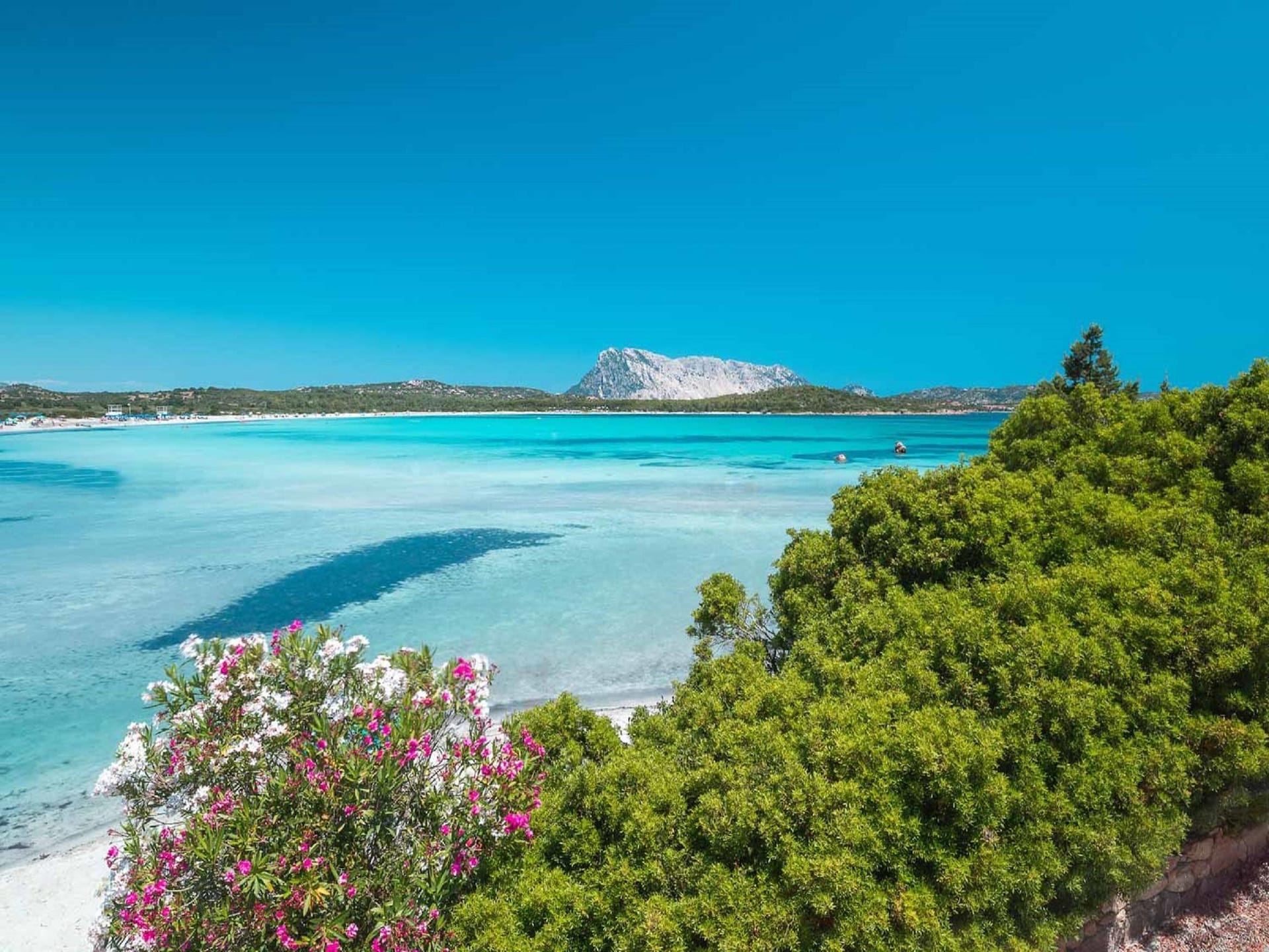 Vakantiehuis nabij centrum San Teodoro met privézwembad - foto 29
