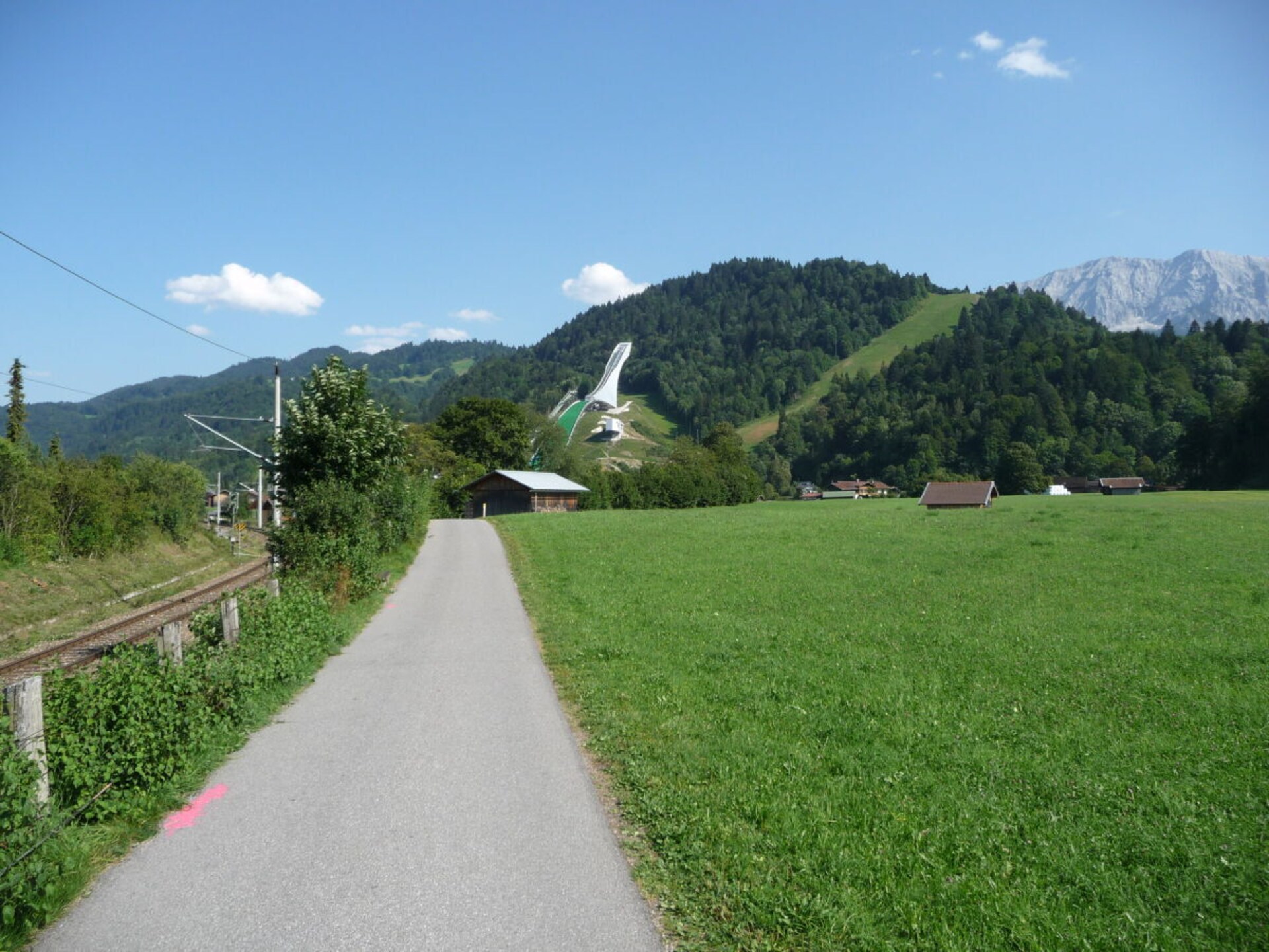 Ruim vakantiehuis voor 9 personen in Garmisch-Partenkirchen met terras op het zuidwesten - foto 13