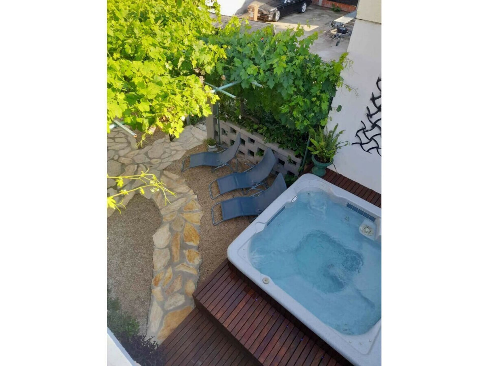 Stijlvol appartement in Pakoštane met bubbelbad en tuin - foto 3