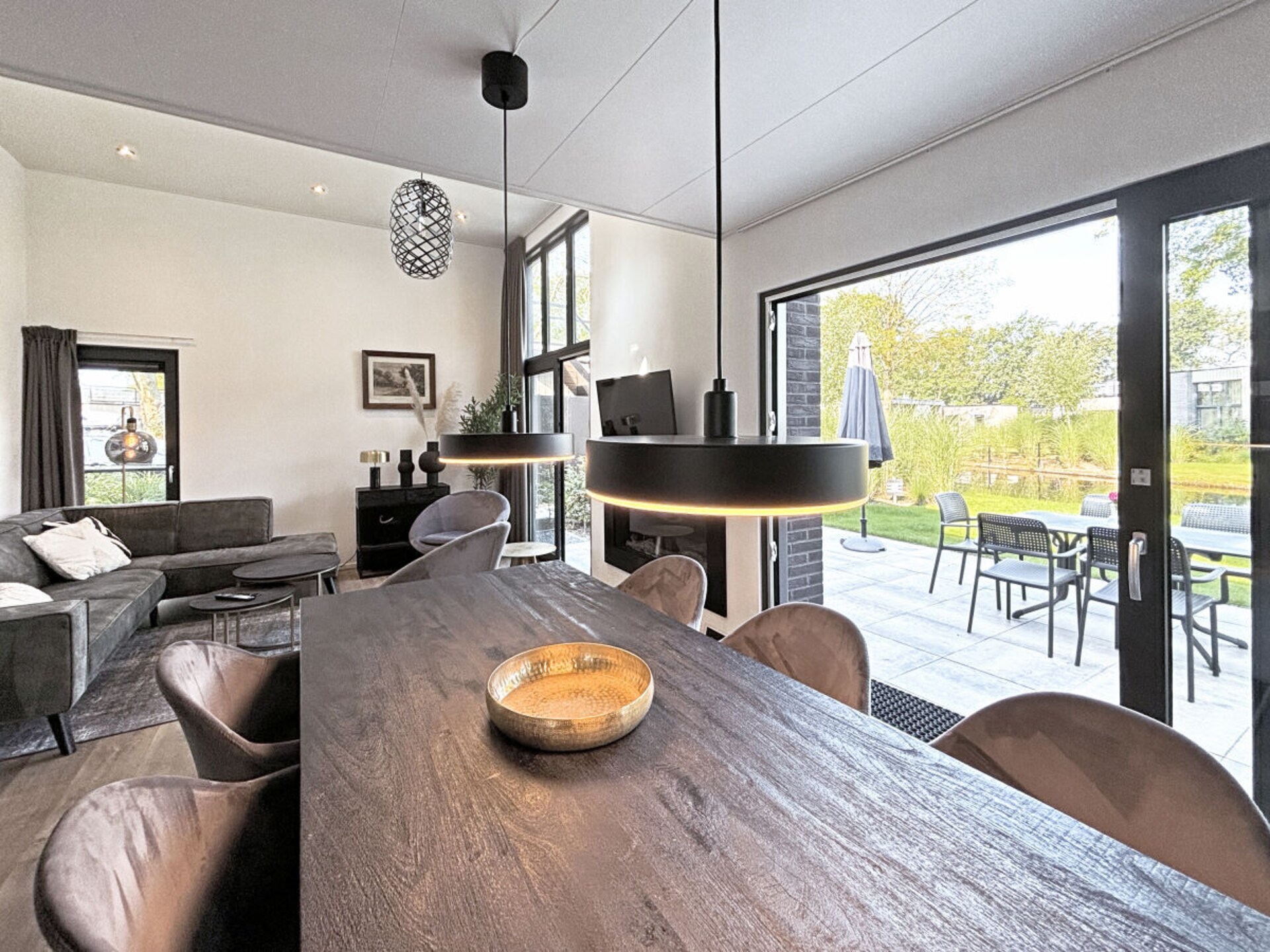 Modern vakantiehuis aan het Veluwemeer met aanlegsteiger en dakterras - foto 11