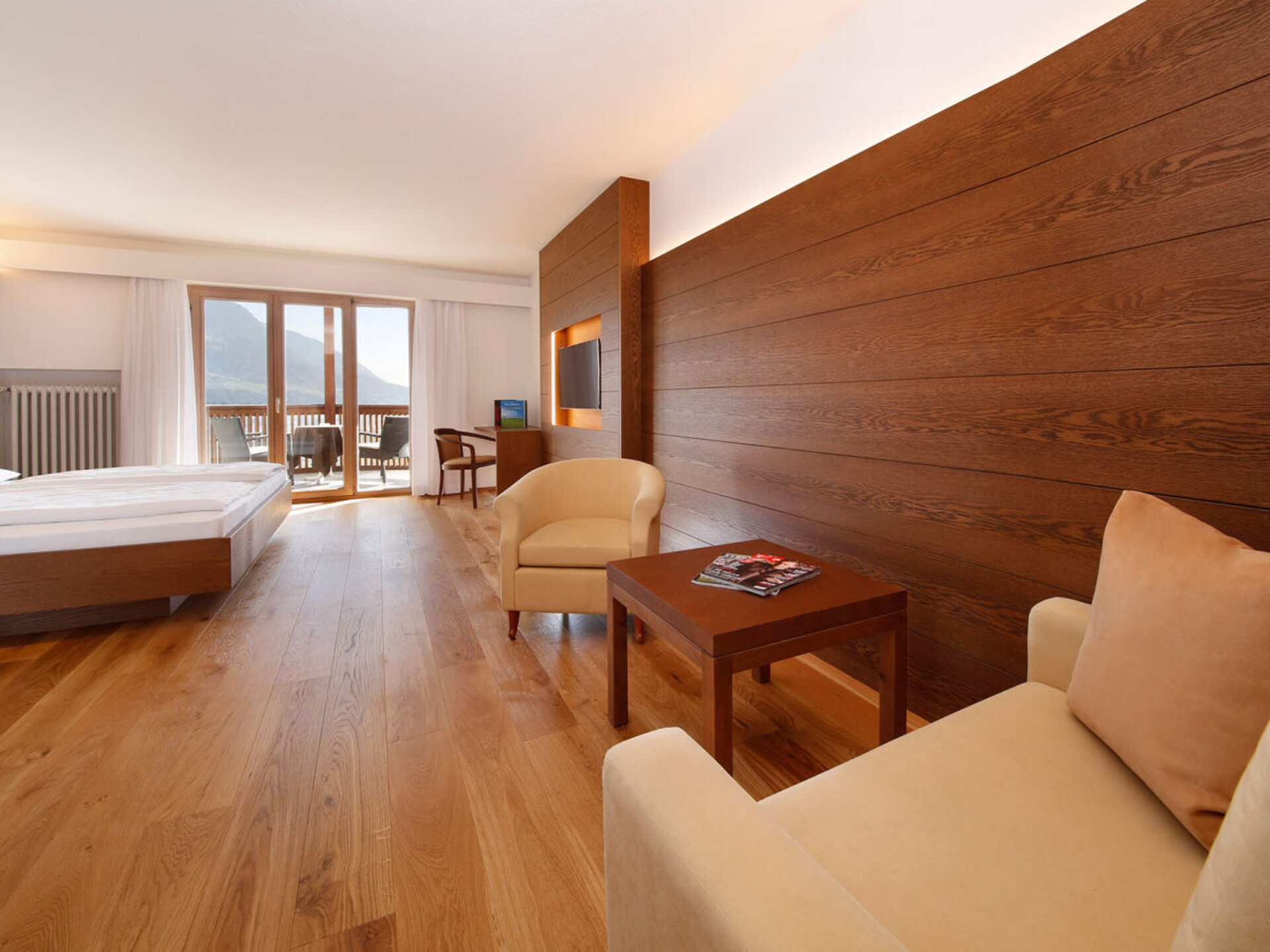 Ruim vakantiehuis met zwembad en sauna bij Dorf Tirol - foto 12