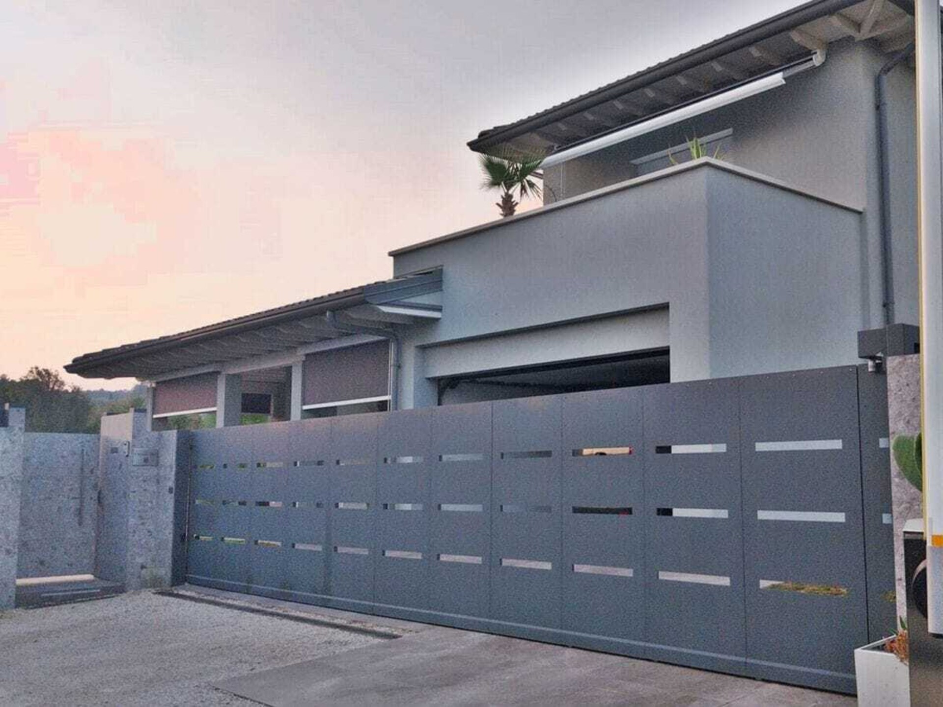 Villa met zwembad en designinterieur aan het Gardameer - foto 3
