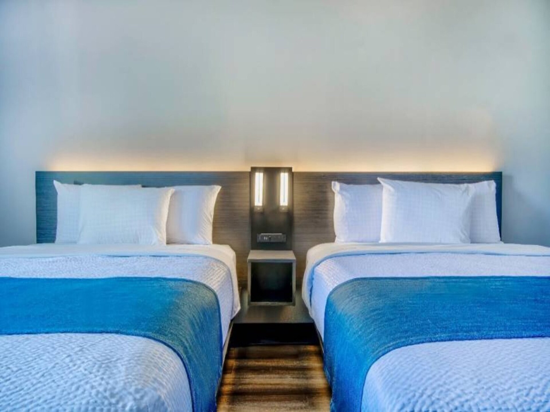 Comfortabele 2-Queen Bed Kamer met WiFi nabij Louisville - foto 9