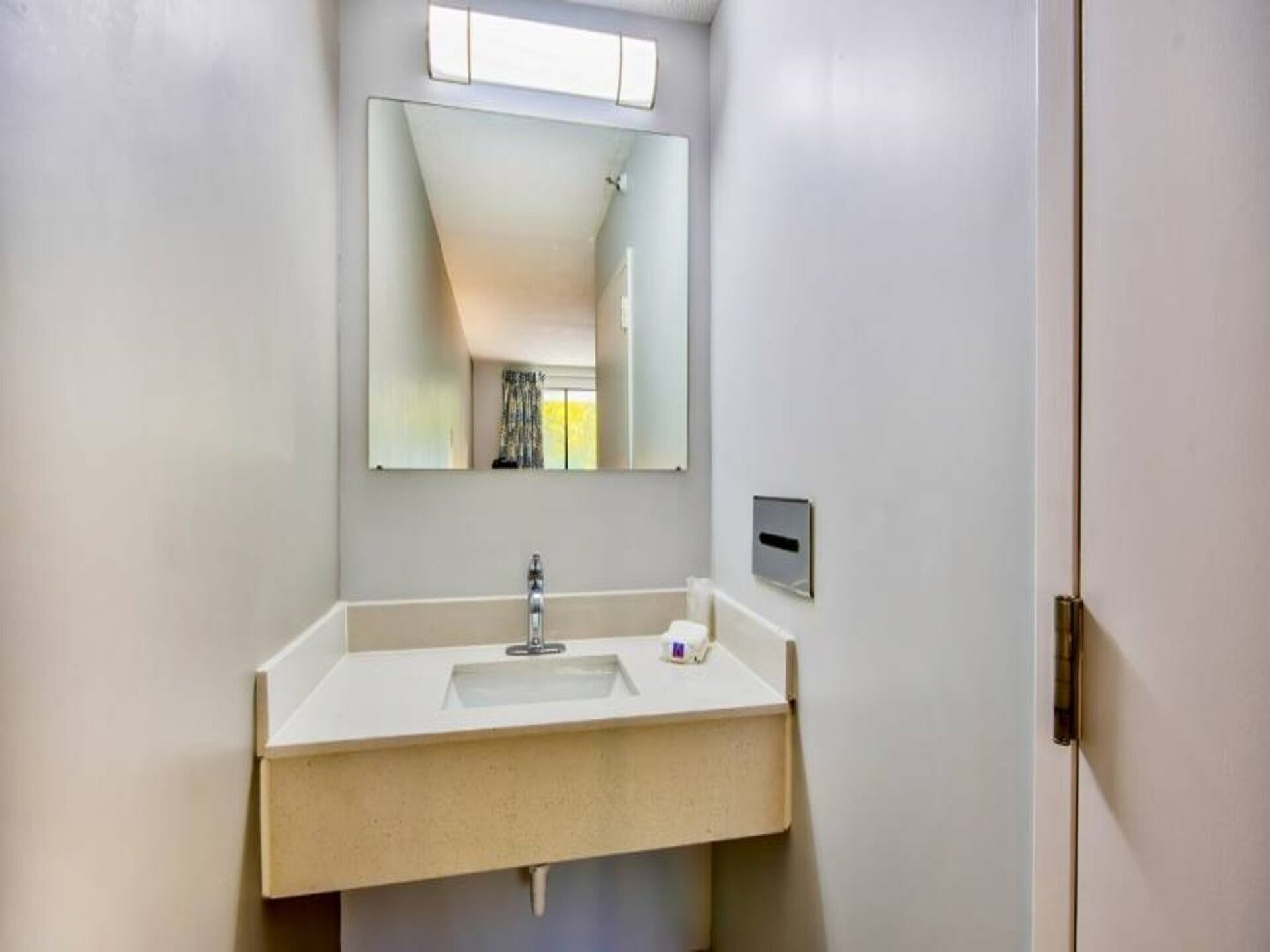 Comfortabele 2-Queen Bed Kamer met WiFi nabij Louisville - foto 17