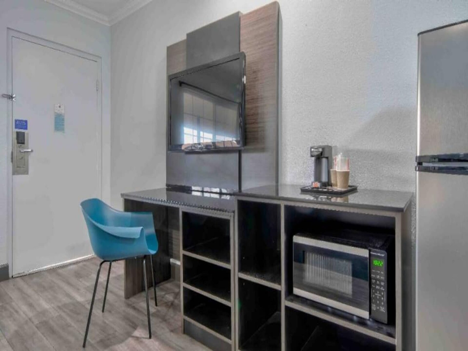 Rustiek appartement in San Bernardino met 2 queensize bedden - foto 6