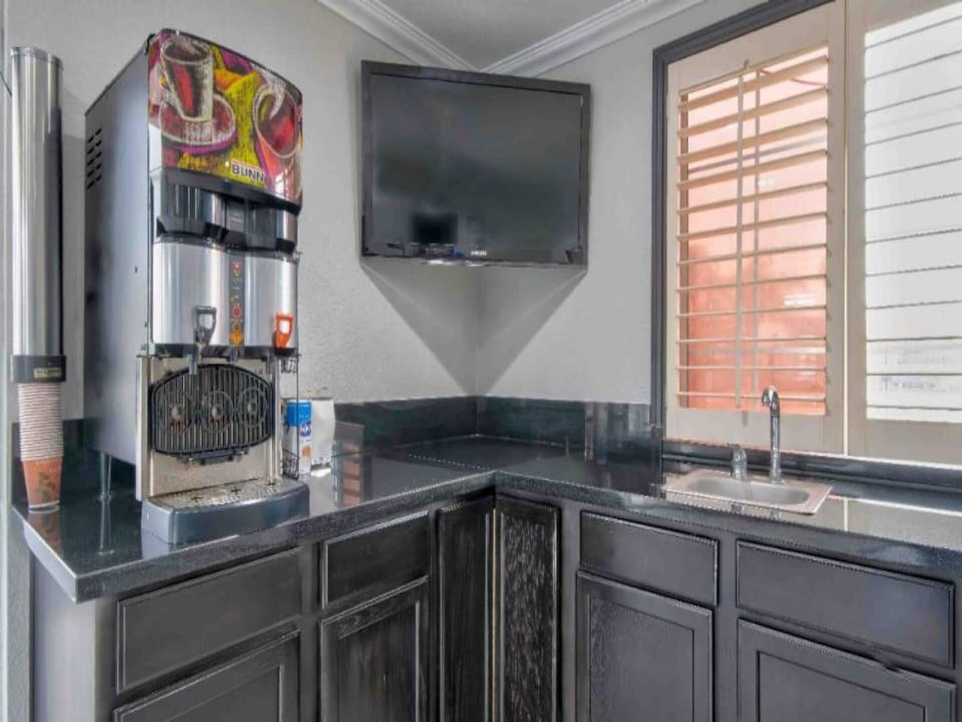 Rustiek appartement in San Bernardino met 2 queensize bedden - foto 4