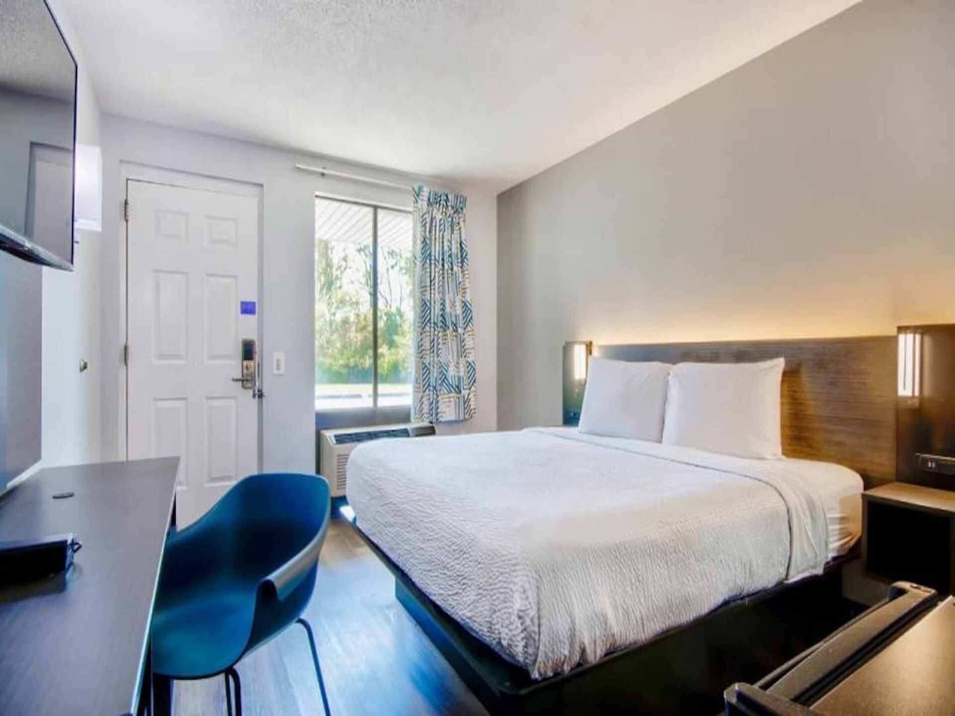Knusse hotelkamer in Jeffersonville met kingsize bed, ideaal voor twee - foto 4