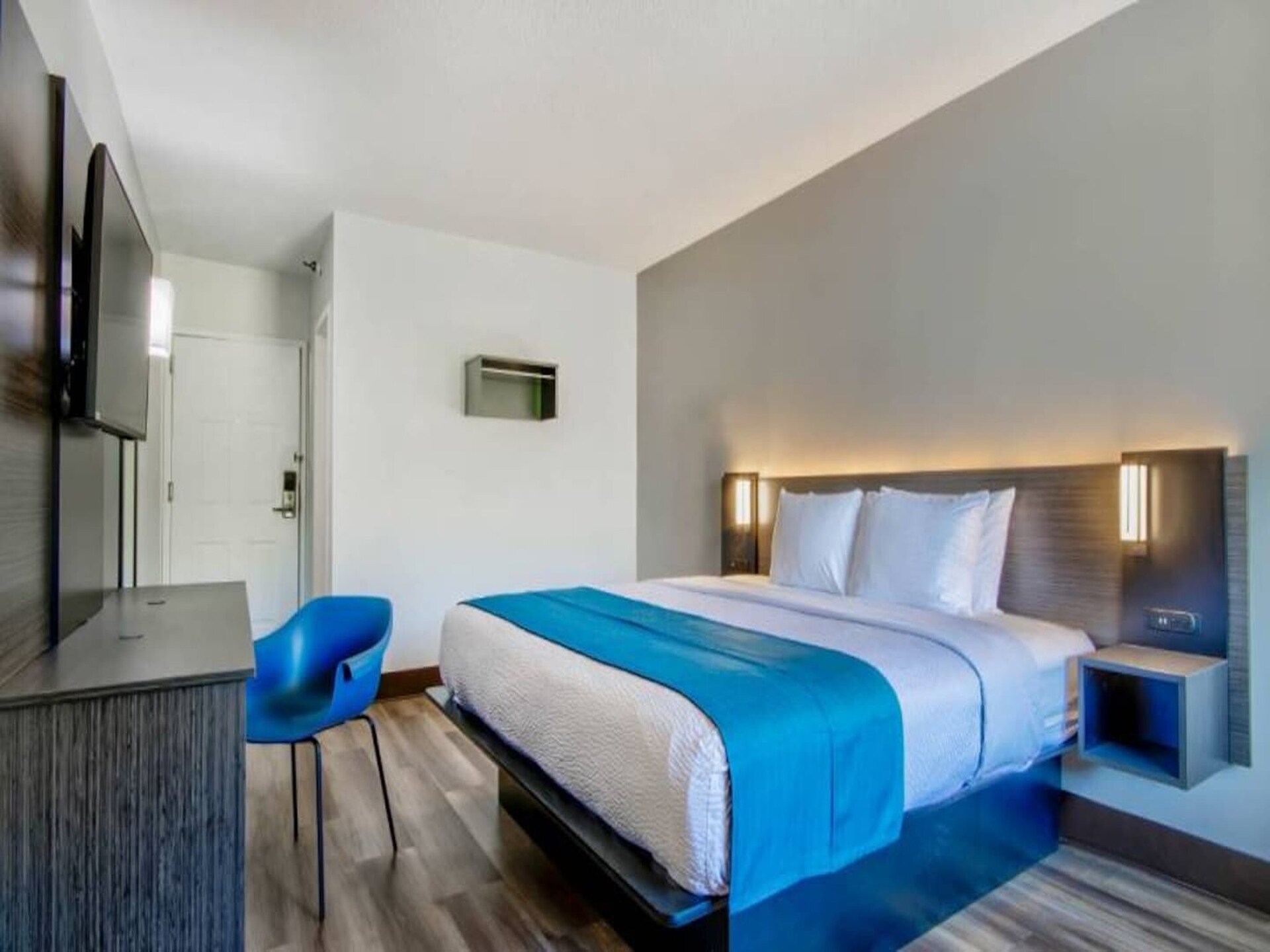 Knusse hotelkamer in Jeffersonville met kingsize bed, ideaal voor twee - foto 9