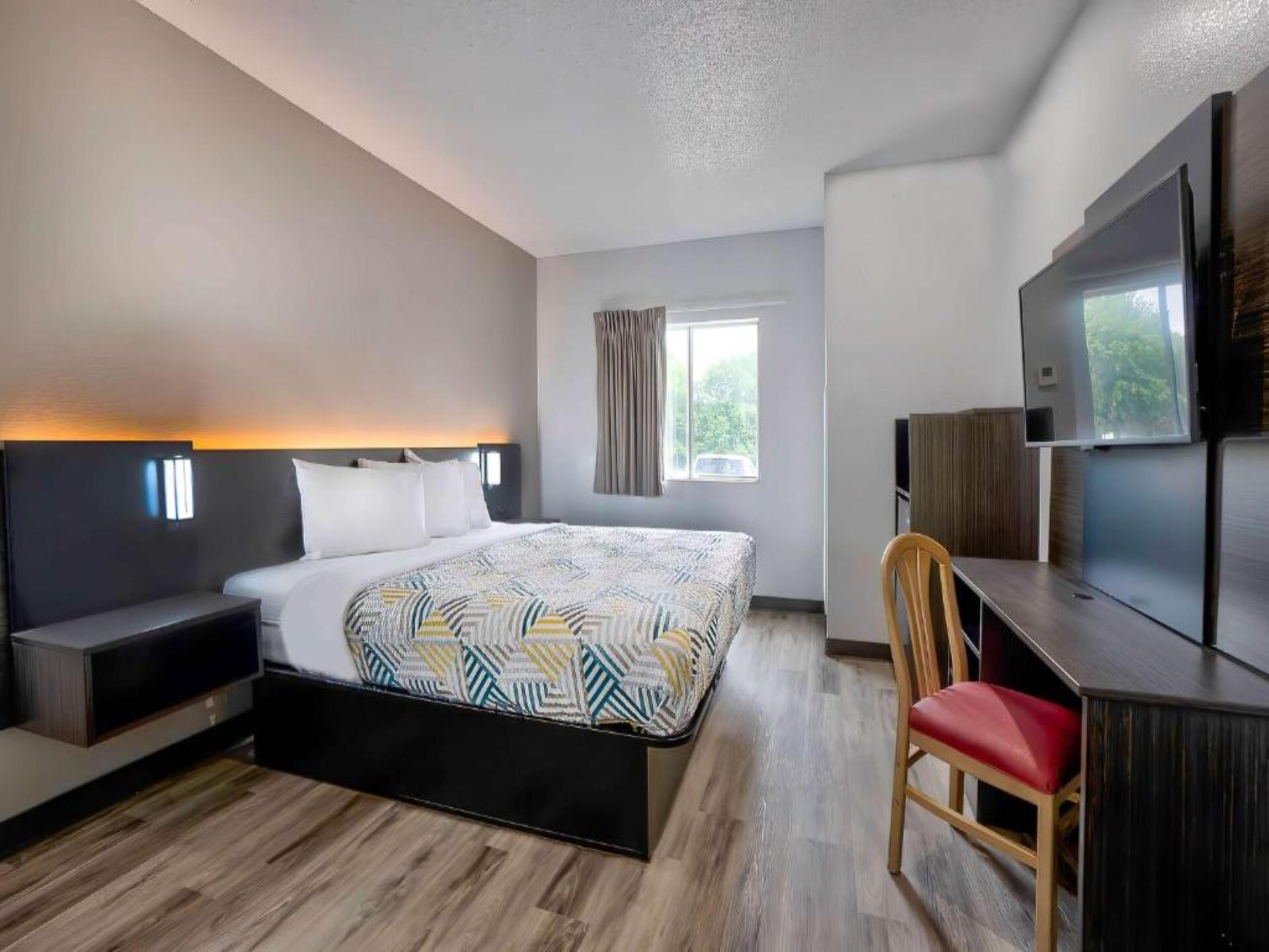 Toegankelijk appartement met kingsize bed in Benbrook – rookvrij - foto 7