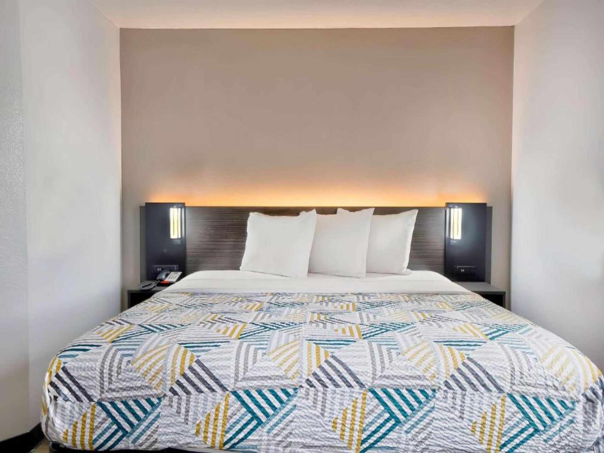 Toegankelijk appartement met kingsize bed in Benbrook – rookvrij - foto 9
