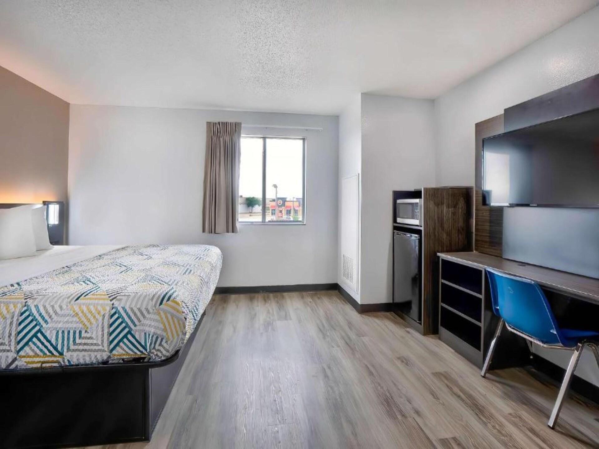 Toegankelijk appartement met kingsize bed in Benbrook – rookvrij - foto 10
