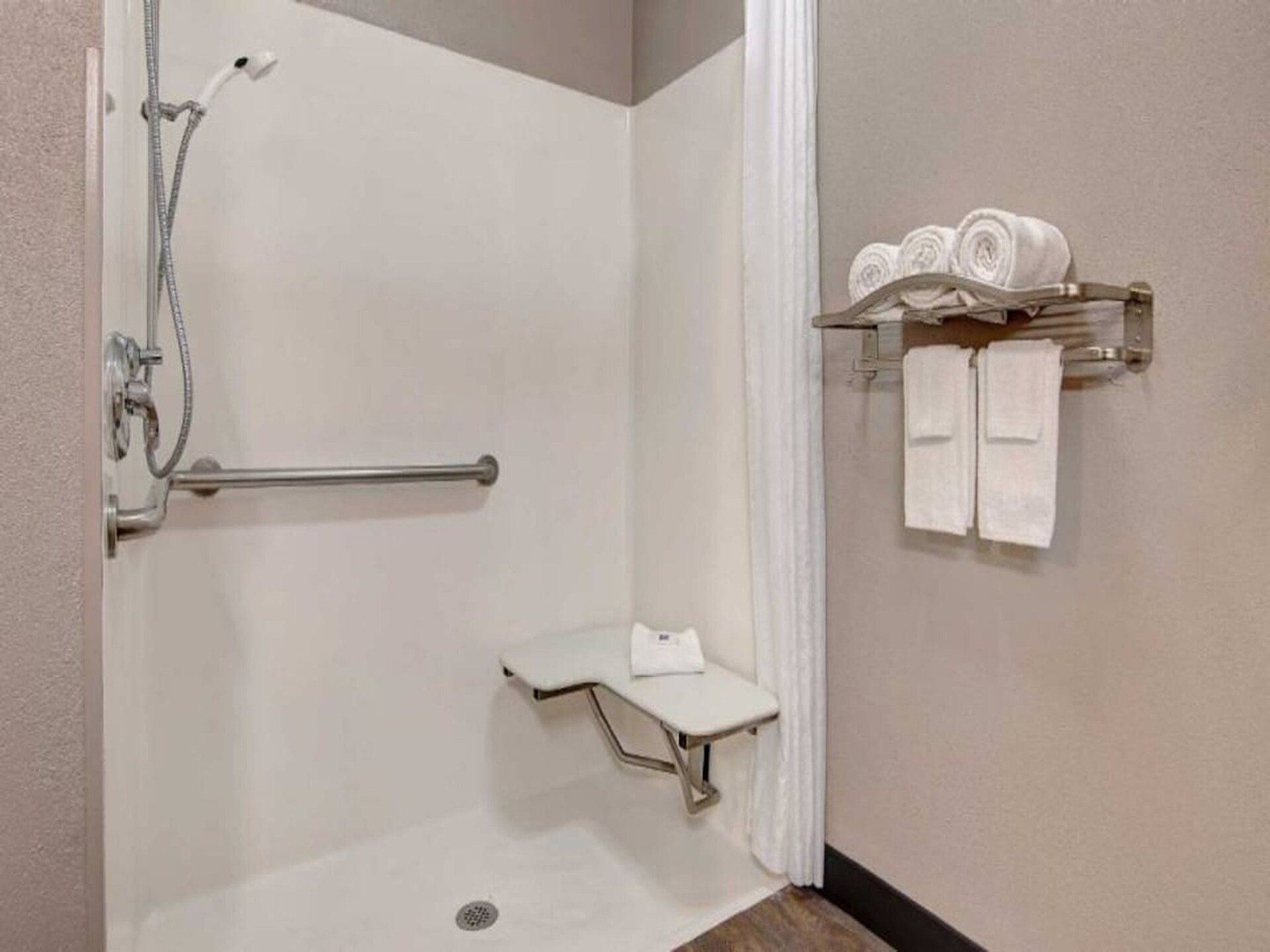Compacte studio met kitchenette in Port Arthur, nabij luchthaven - foto 12
