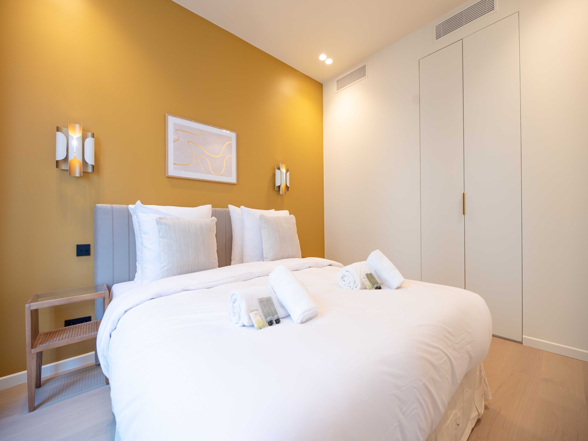 Modern Scandinavisch appartement in 9e arrondissement, vlakbij metro - foto 4
