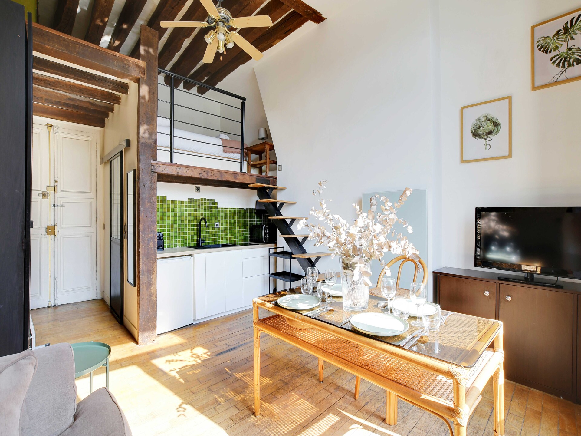 Compact en sfeervol studio-appartement in Parijs, vlakbij de Marais en metro - foto 3