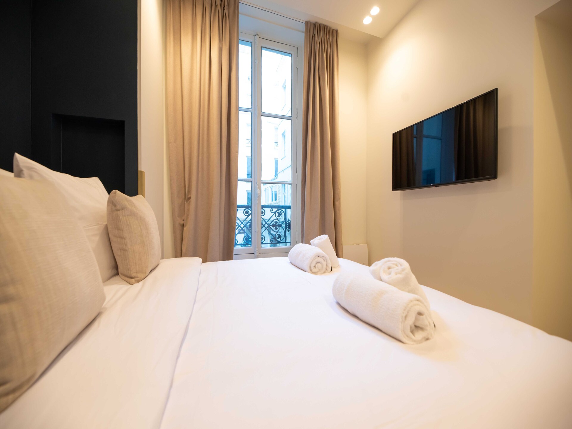 Modern appartement met Scandinavisch design in het bruisende 9e arrondissement van Parijs - foto 12
