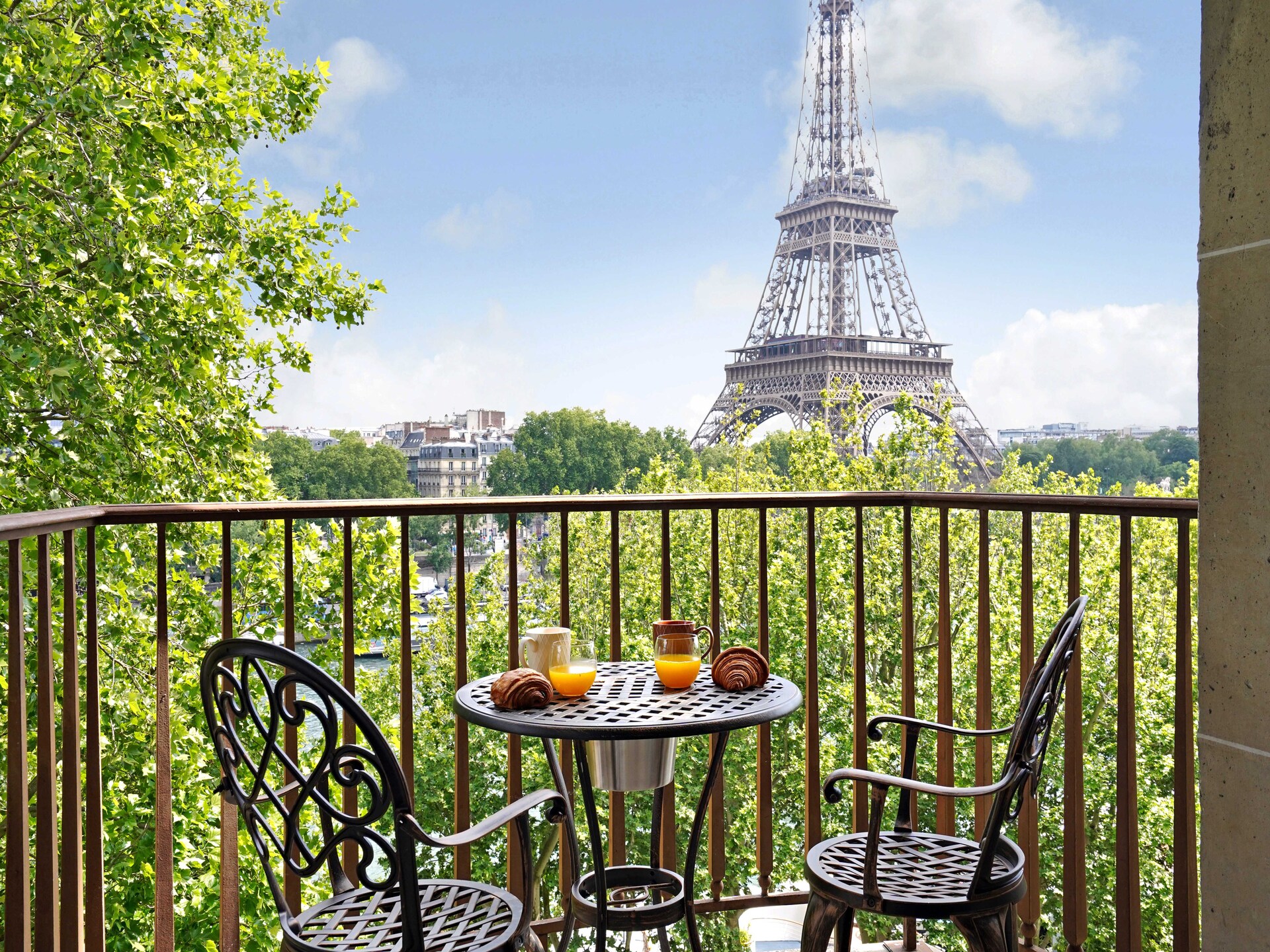 Modern appartement van 70 m² met balkon, vlakbij de Seine en Eiffeltoren - foto 3