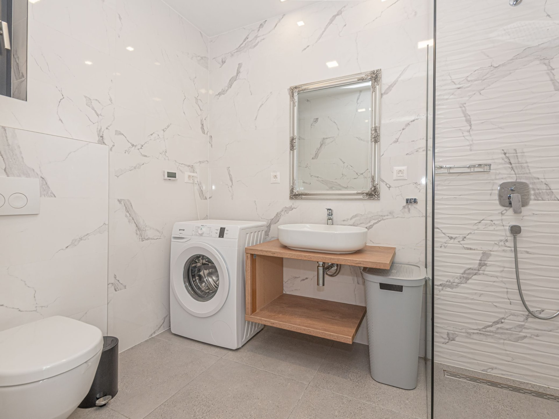 Luxe vier-slaapkamer villa met privézwembad in Vodice, vlakbij zee - foto 33