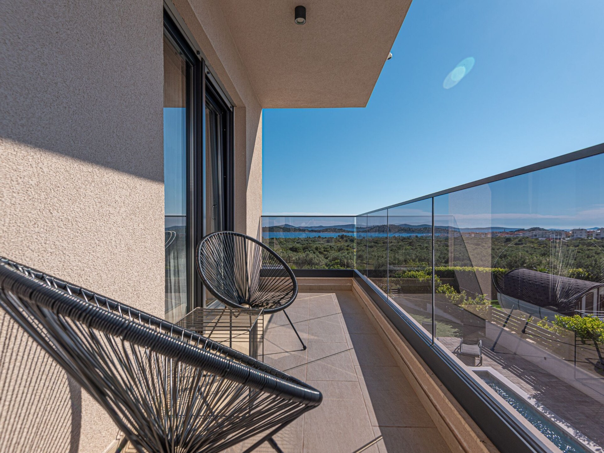 Luxe vier-slaapkamer villa met privézwembad in Vodice, vlakbij zee - foto 35