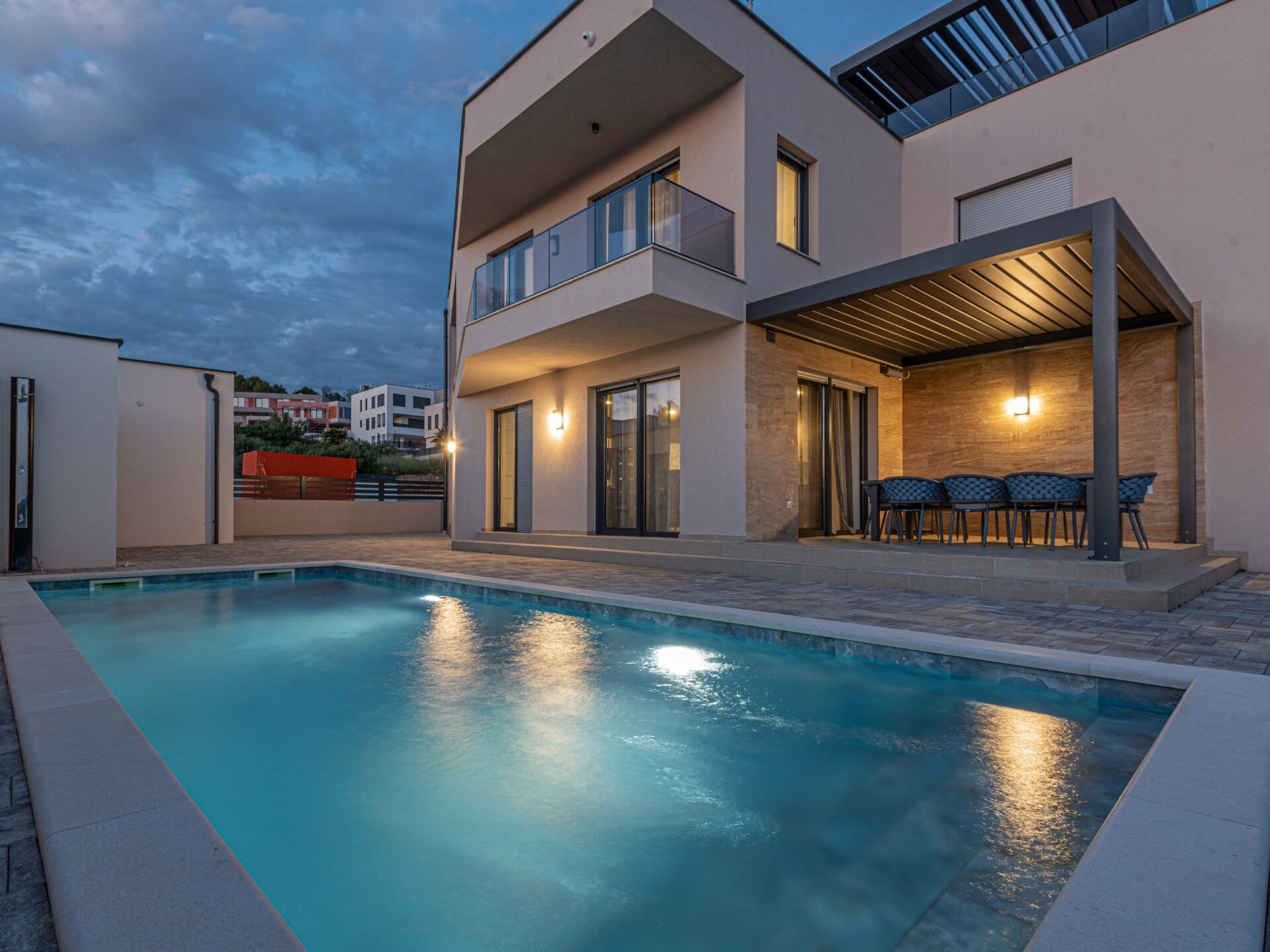 Luxe vier-slaapkamer villa met privézwembad in Vodice, vlakbij zee - foto 55