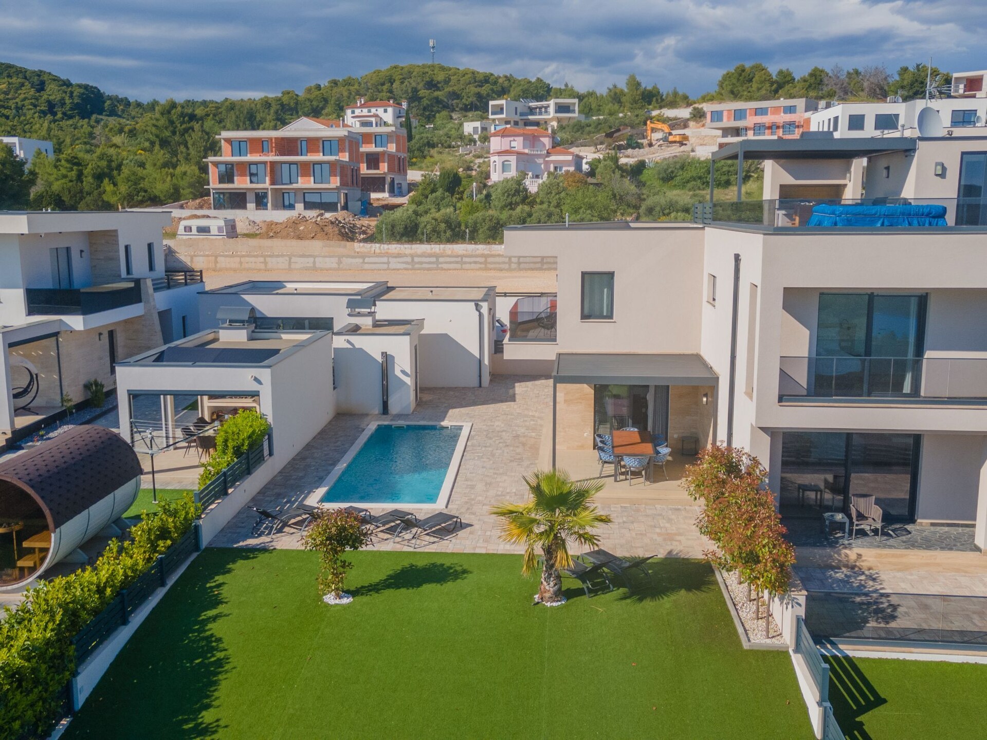 Luxe vier-slaapkamer villa met privézwembad in Vodice, vlakbij zee - foto 64