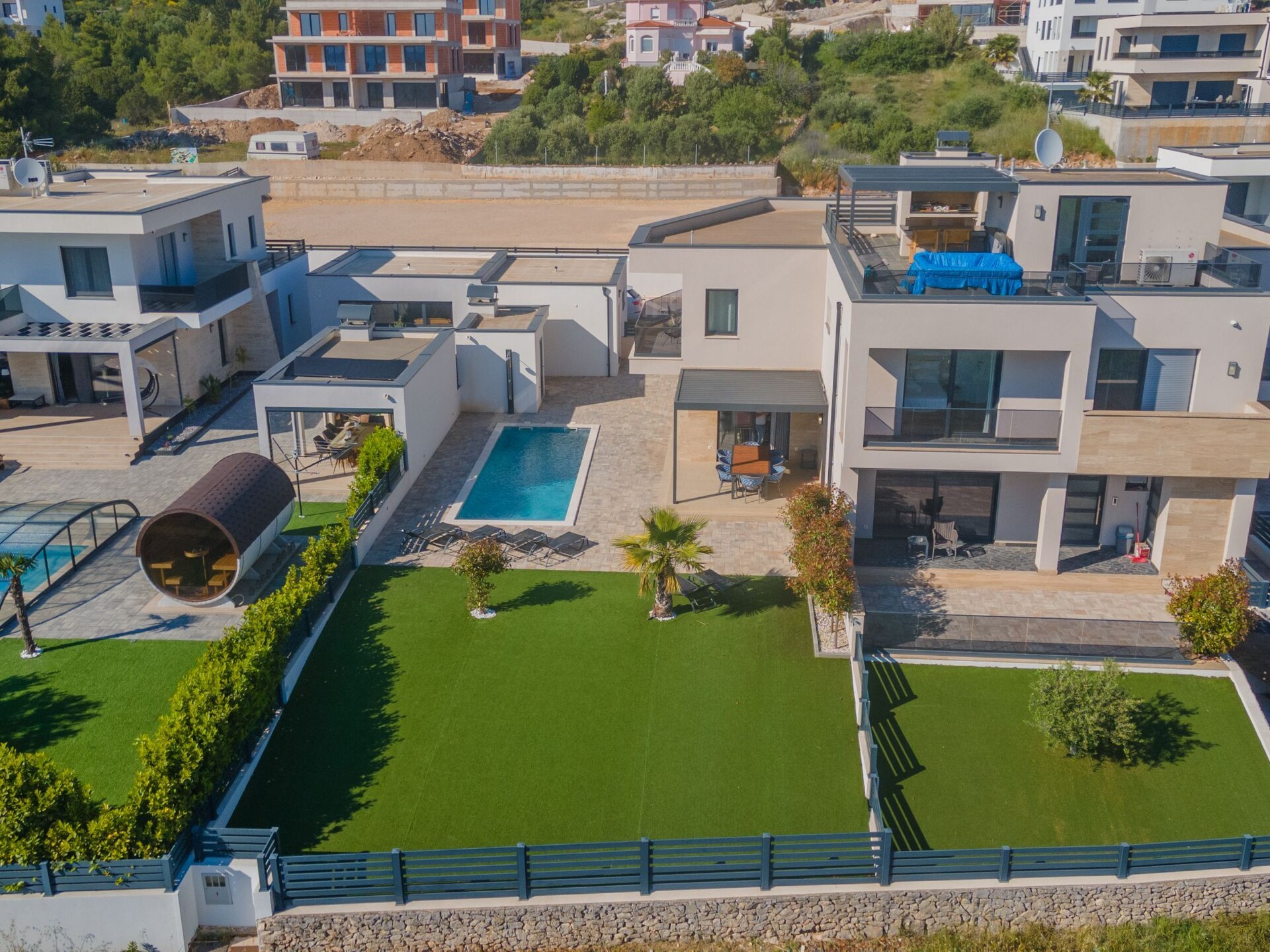 Luxe vier-slaapkamer villa met privézwembad in Vodice, vlakbij zee - foto 72
