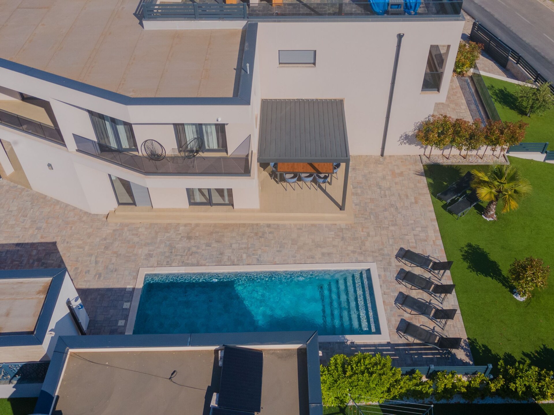 Luxe vier-slaapkamer villa met privézwembad in Vodice, vlakbij zee - foto 74