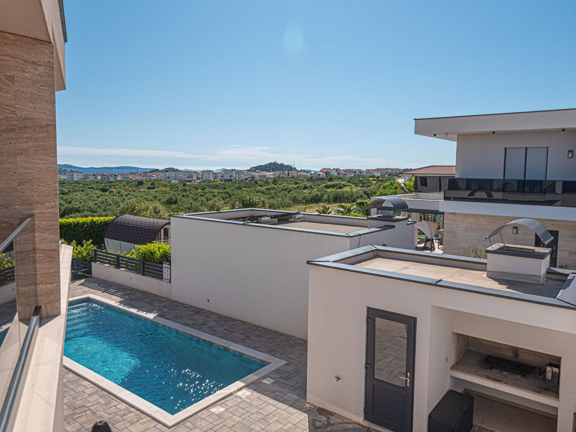 Luxe vier-slaapkamer villa met privézwembad in Vodice, vlakbij zee - foto 70
