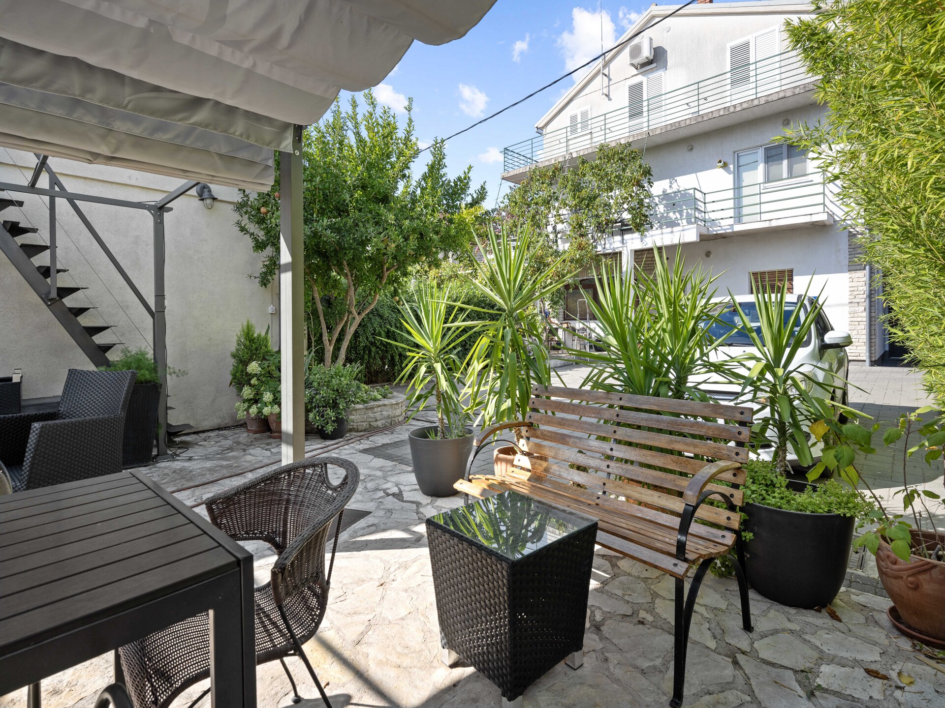 Aan het strand: Comfortabel appartement in Brodarica - foto 16