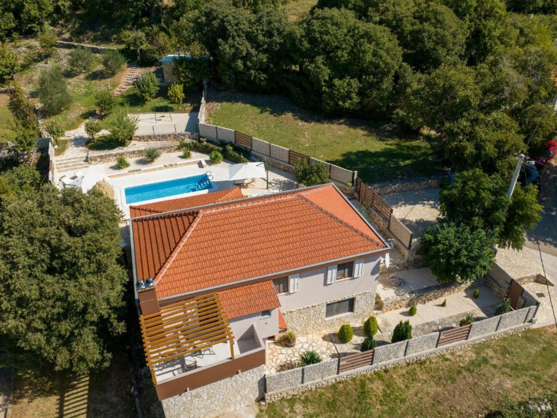 Ruime villa met privézwembad bij Drniš, vlakbij Krka Nationaal Park - foto 22