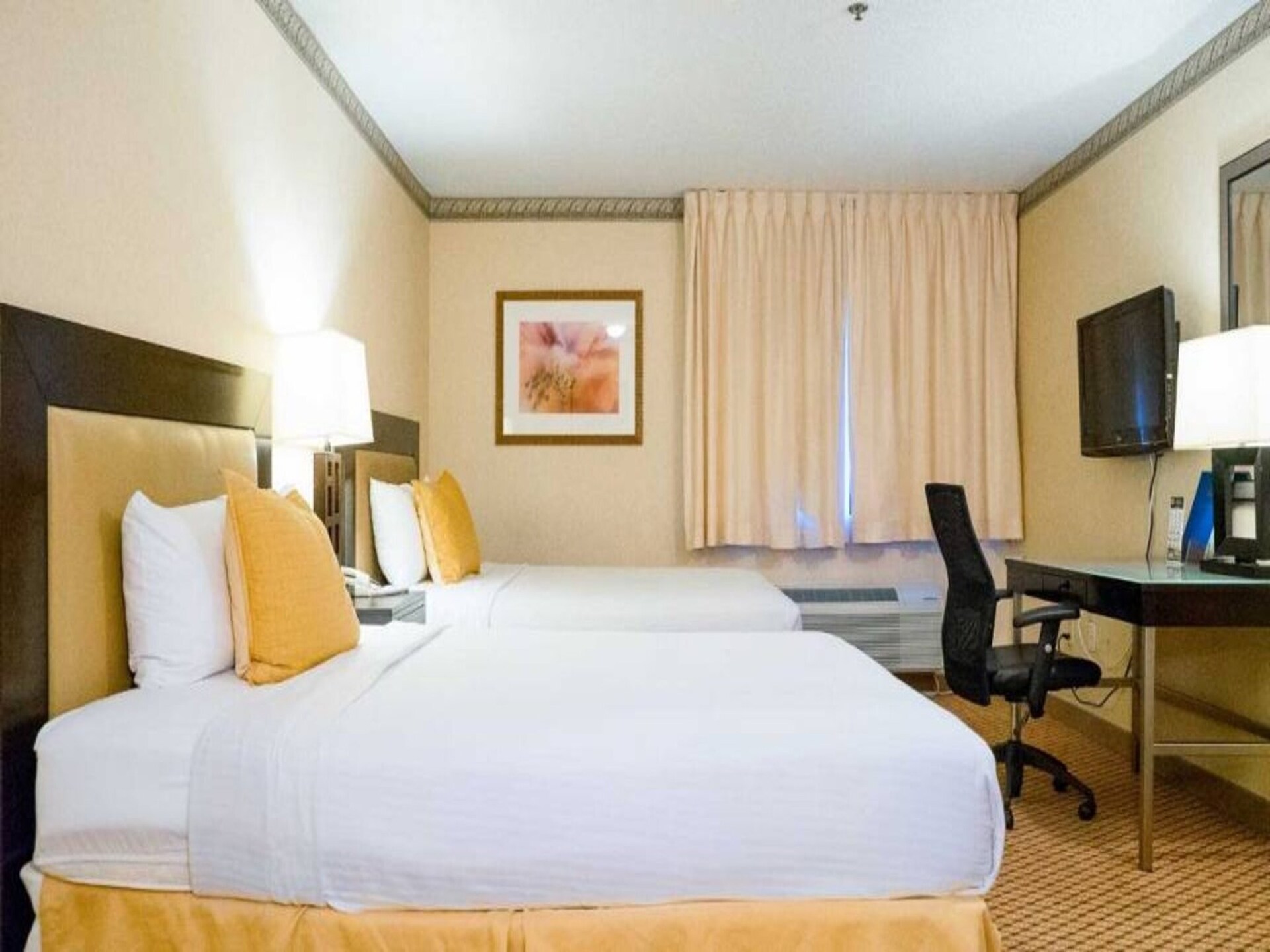 Comfortabel appartement in Anaheim Hills met zwembad, vlakbij Disneyland - foto 8