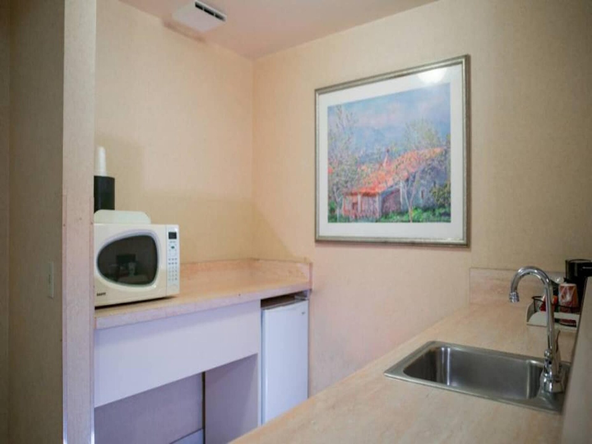 Comfortabele studio met kingsize bed en zwembad bij Anaheim Hills - foto 17