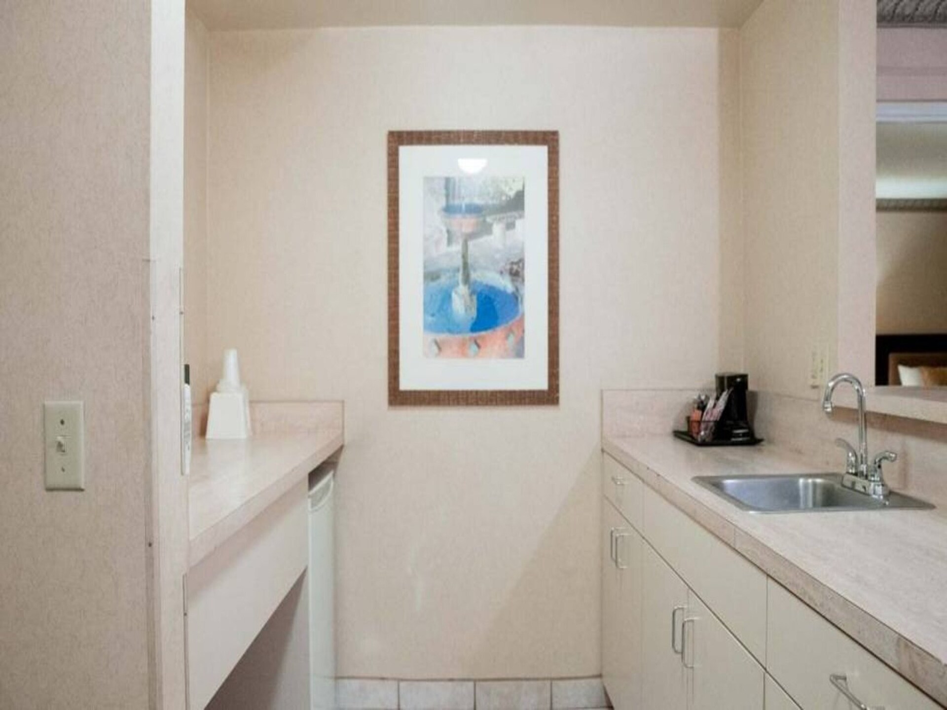 Comfortabele studio met kingsize bed en zwembad bij Anaheim Hills - foto 4