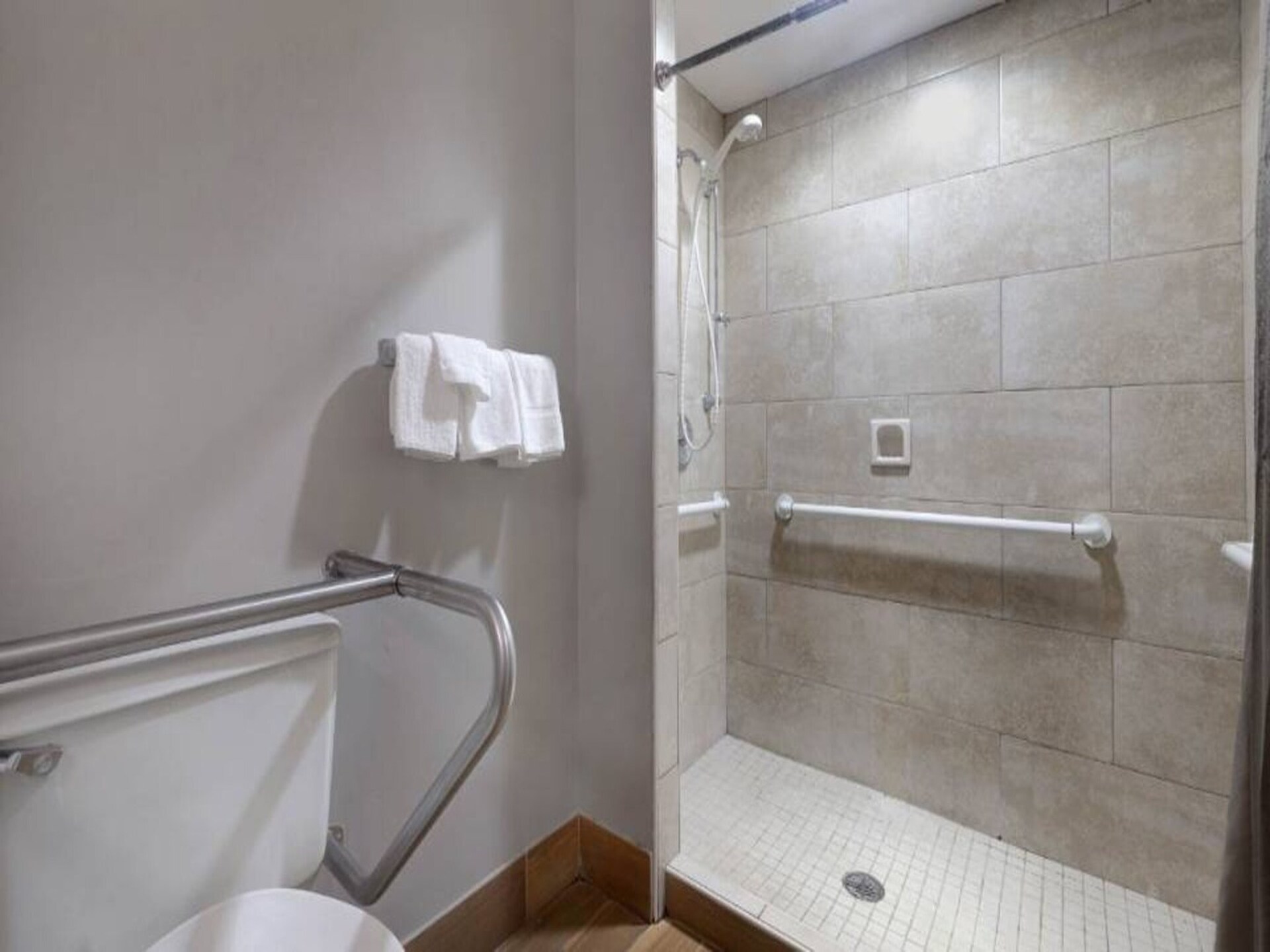 Comfortabel appartement met 2 queen beds in Shepherdsville - foto 9