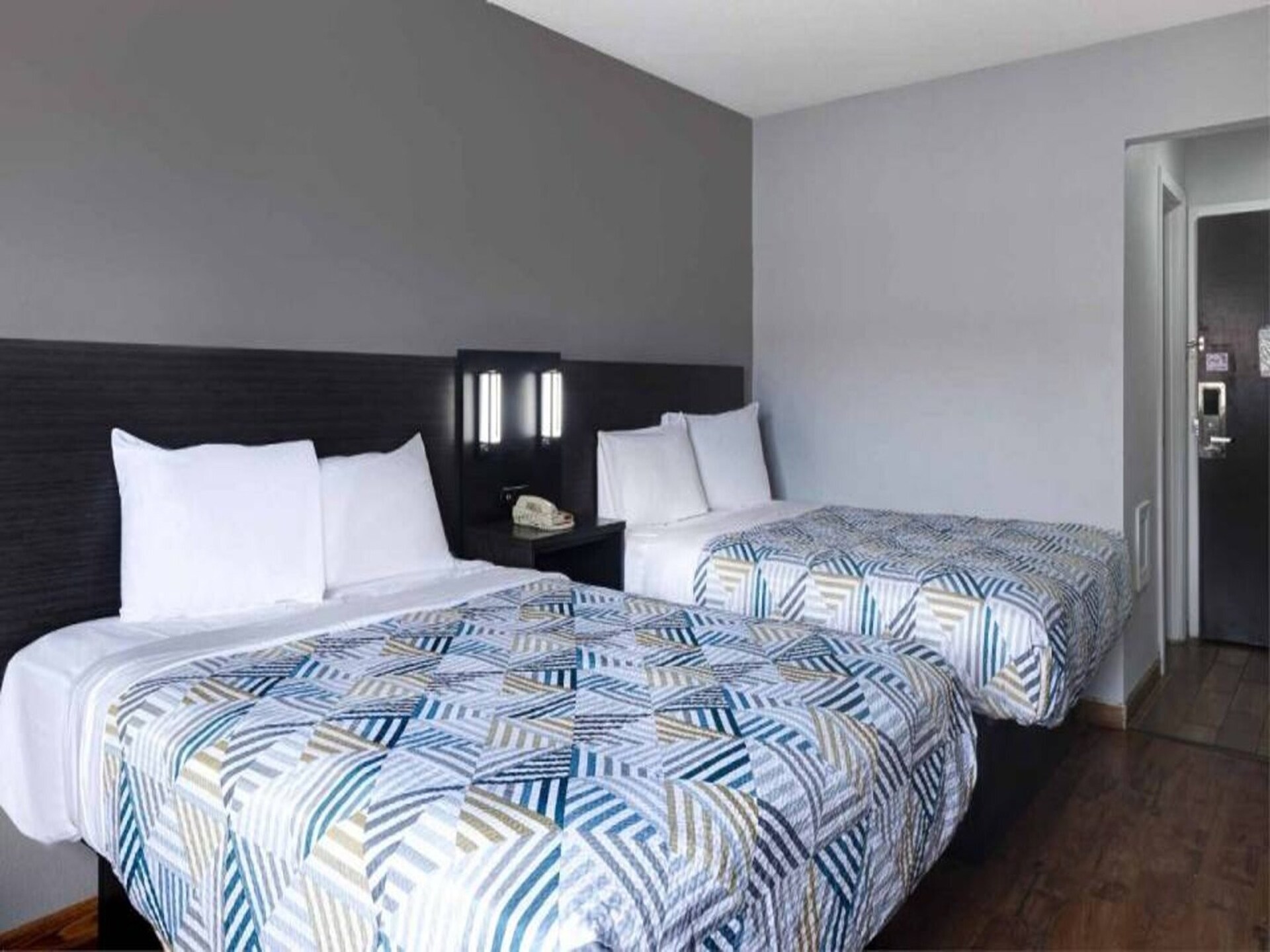 Comfortabel appartement met 2 queen beds in Shepherdsville - foto 8