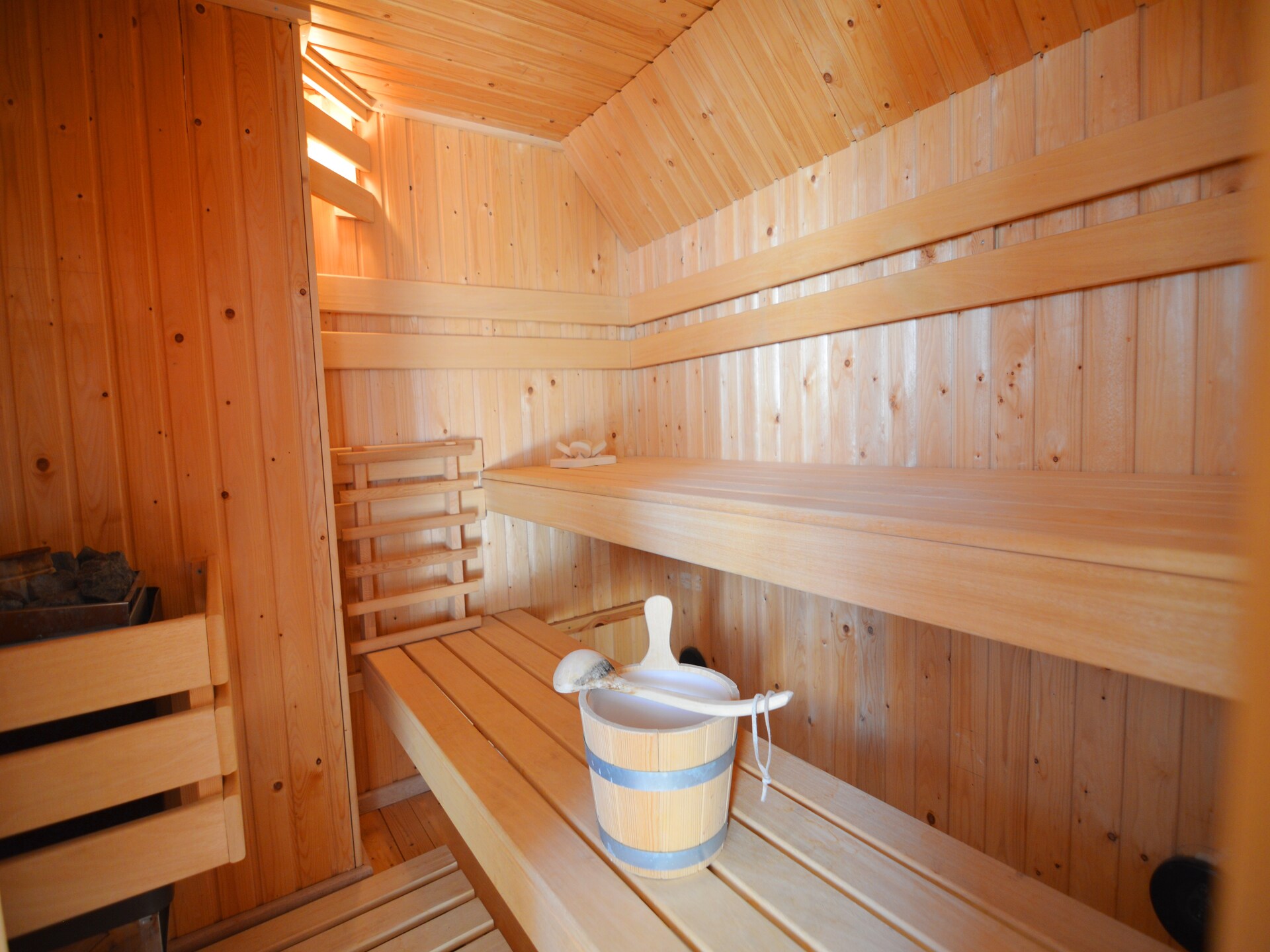 Rustiek boshuis met privésauna voor 5 personen in Vloesberg - foto 39