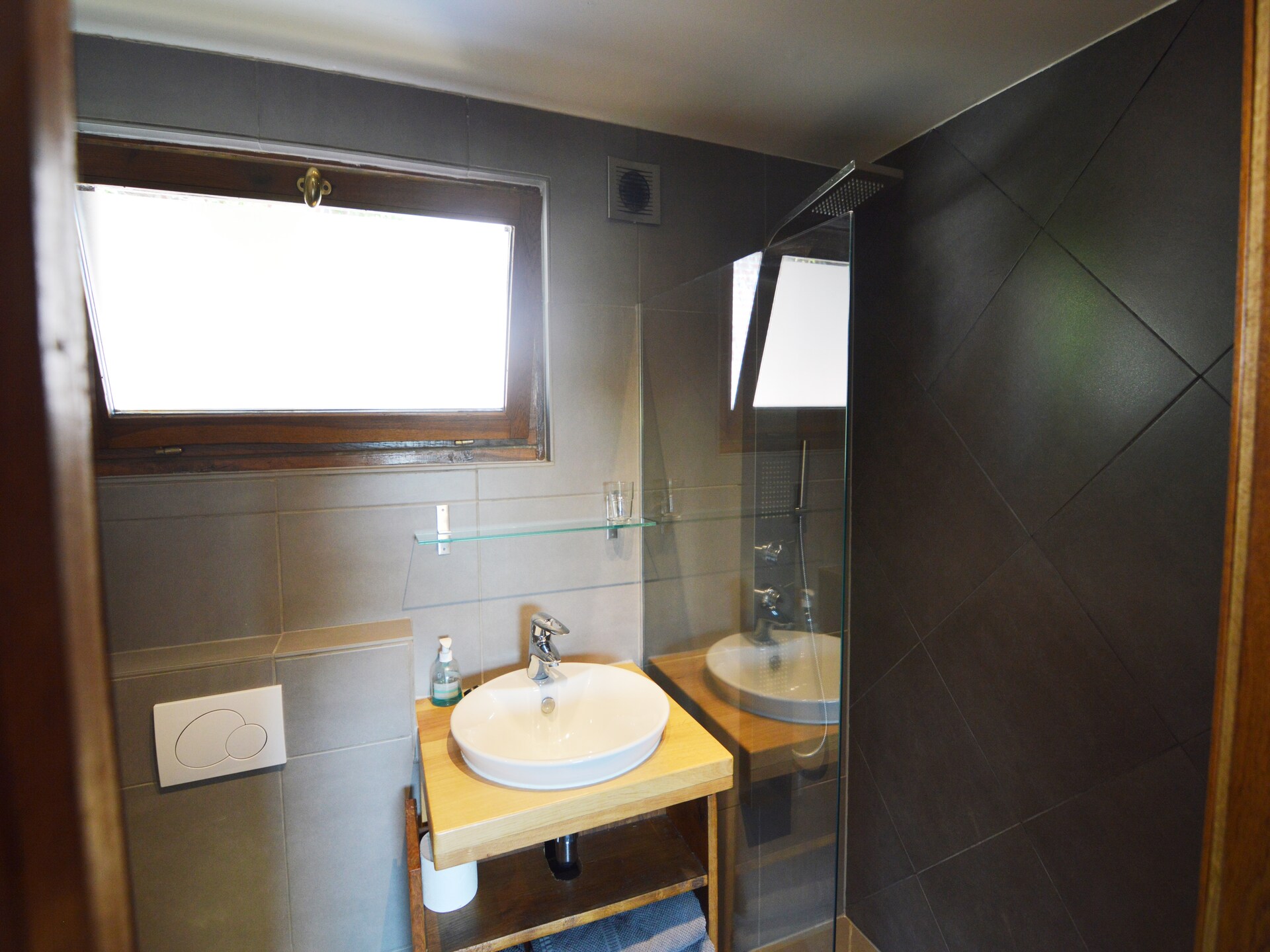 Rustiek boshuis met privésauna voor 5 personen in Vloesberg - foto 27