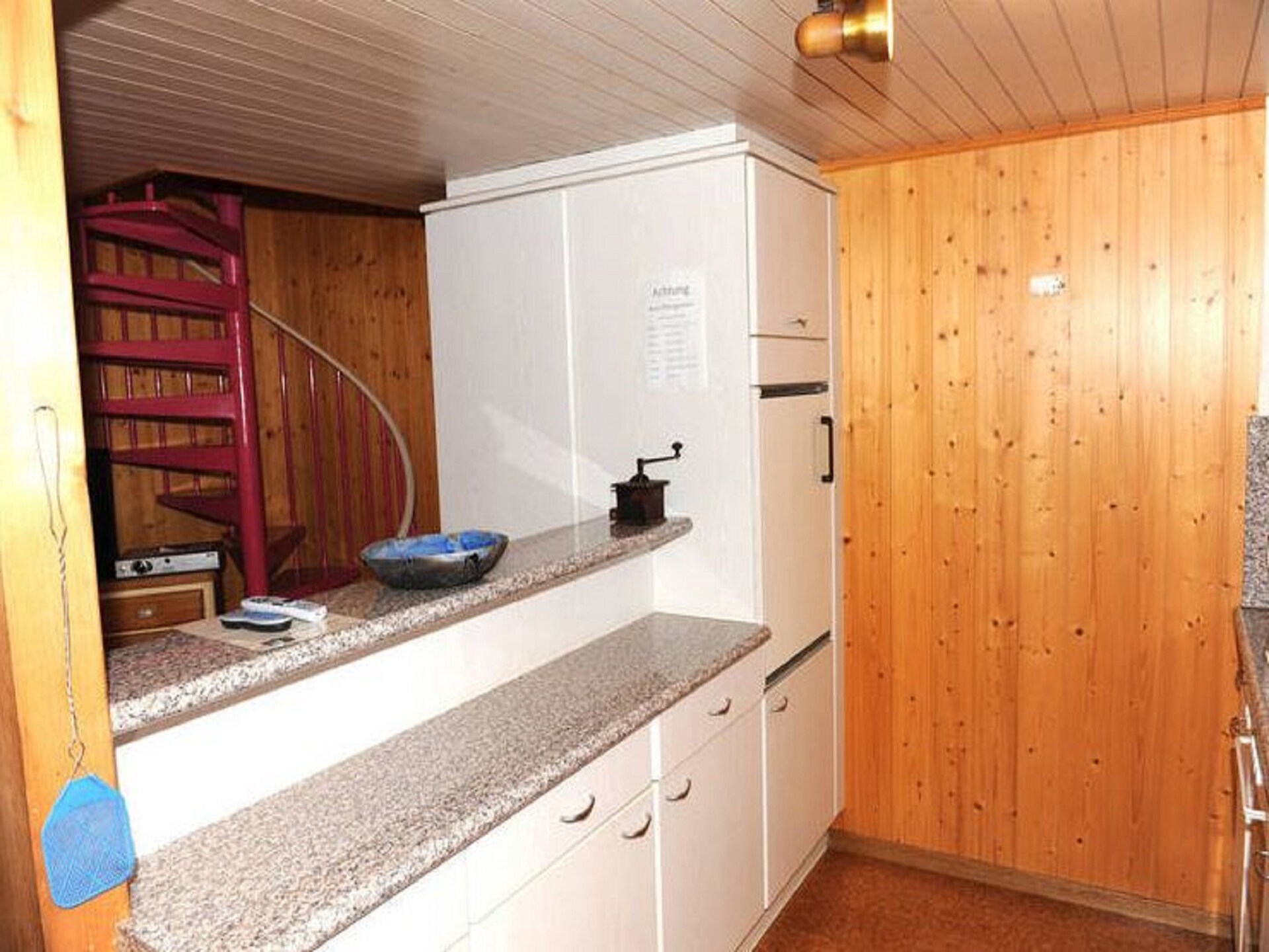 Rustiek houten chalet in Betten met panoramisch uitzicht op de Walliser bergen - foto 13