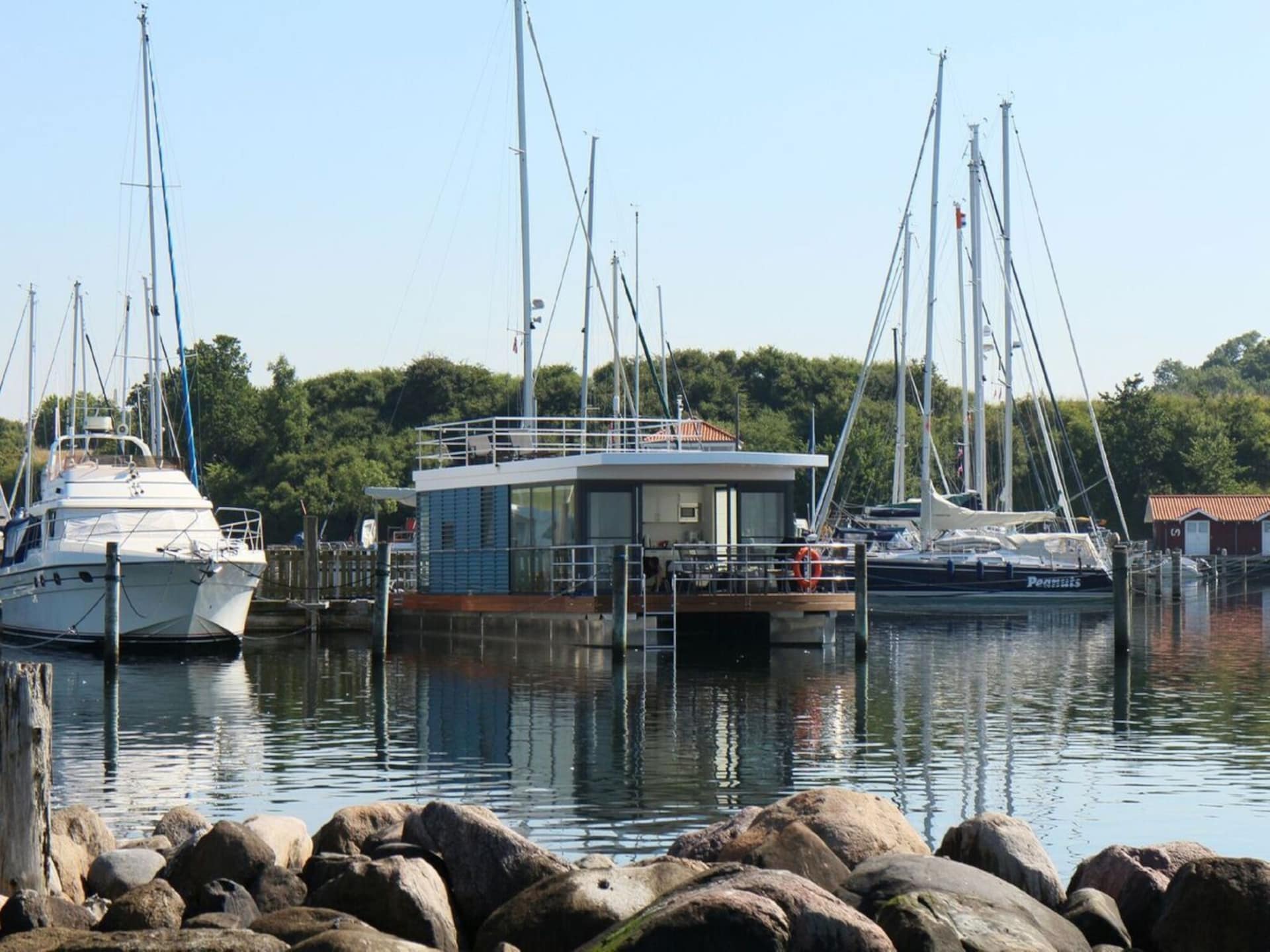 Op 500 m van zee: Unieke woonboot voor 6 personen in centrum Barth · 44 m² - foto 17