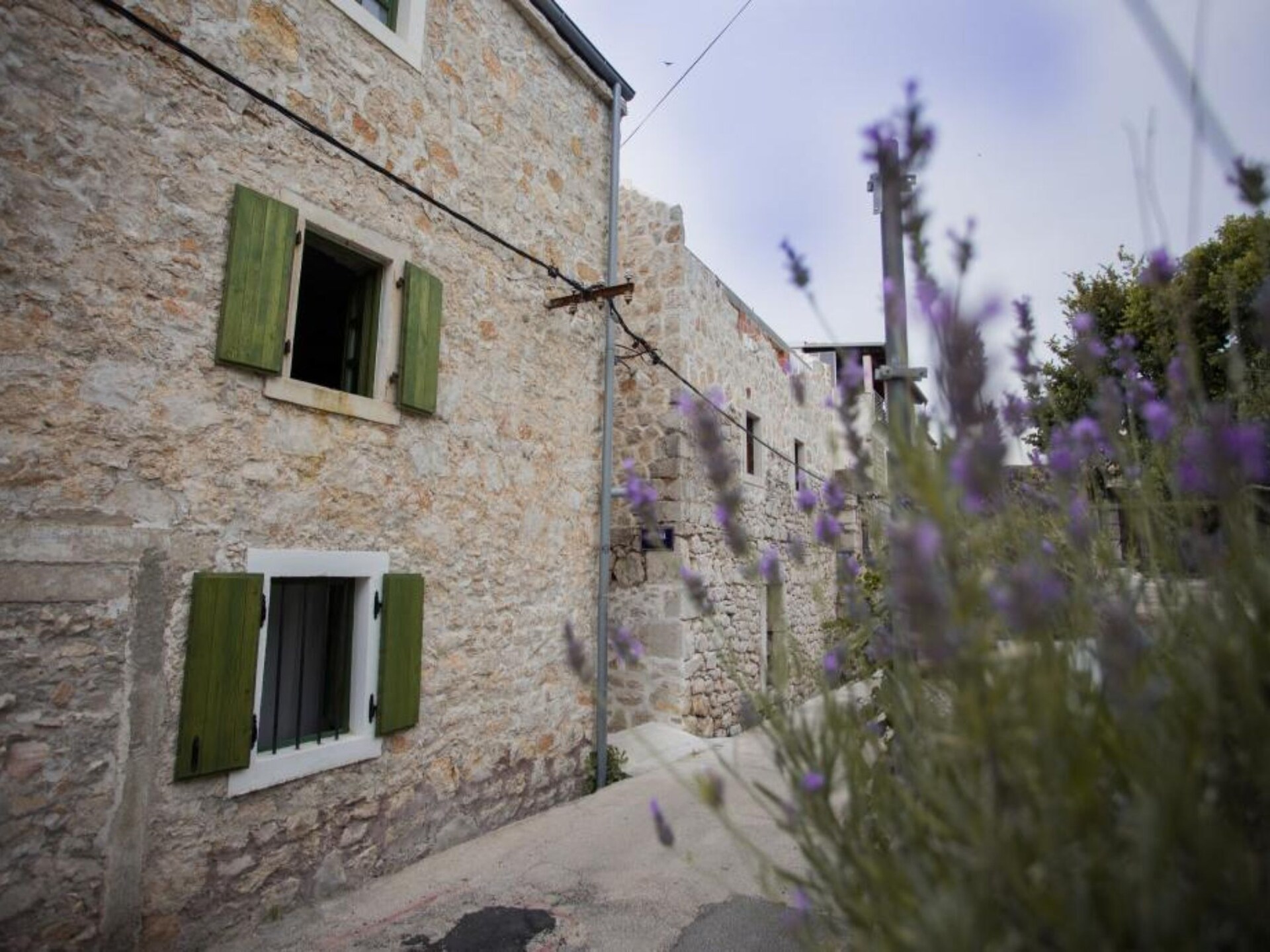 Authentiek stenen appartement in Murter, vlakbij strand en centrum - foto 12