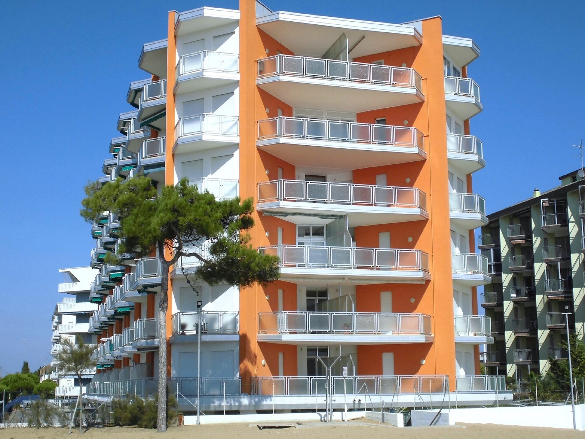 Zonnig penthouse op 30 meter van het strand met terras en zeezicht - foto 18