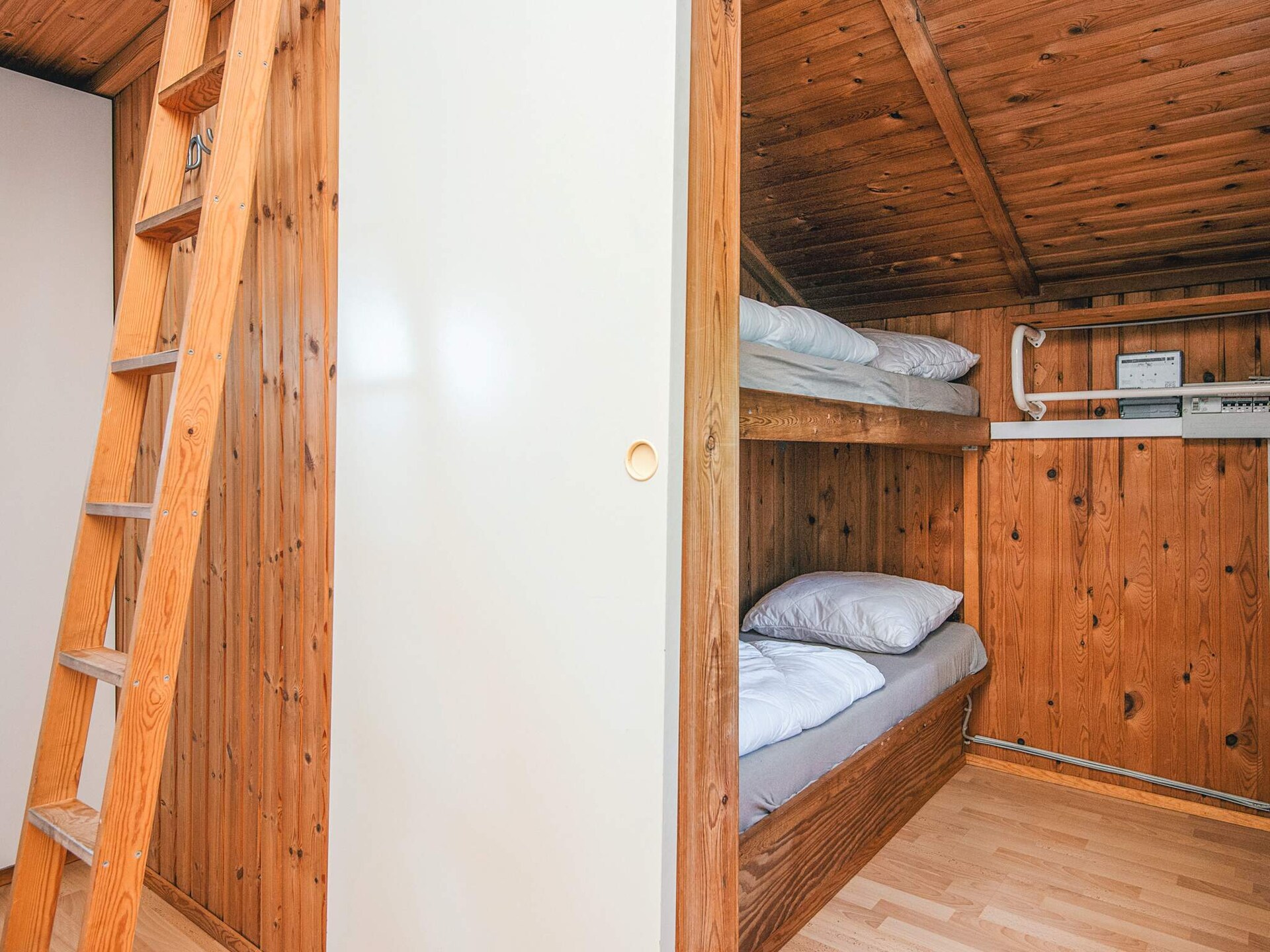 Knusse 4-persoons vakantiehut op Hampen Camping – vlakbij meer en bos - foto 19