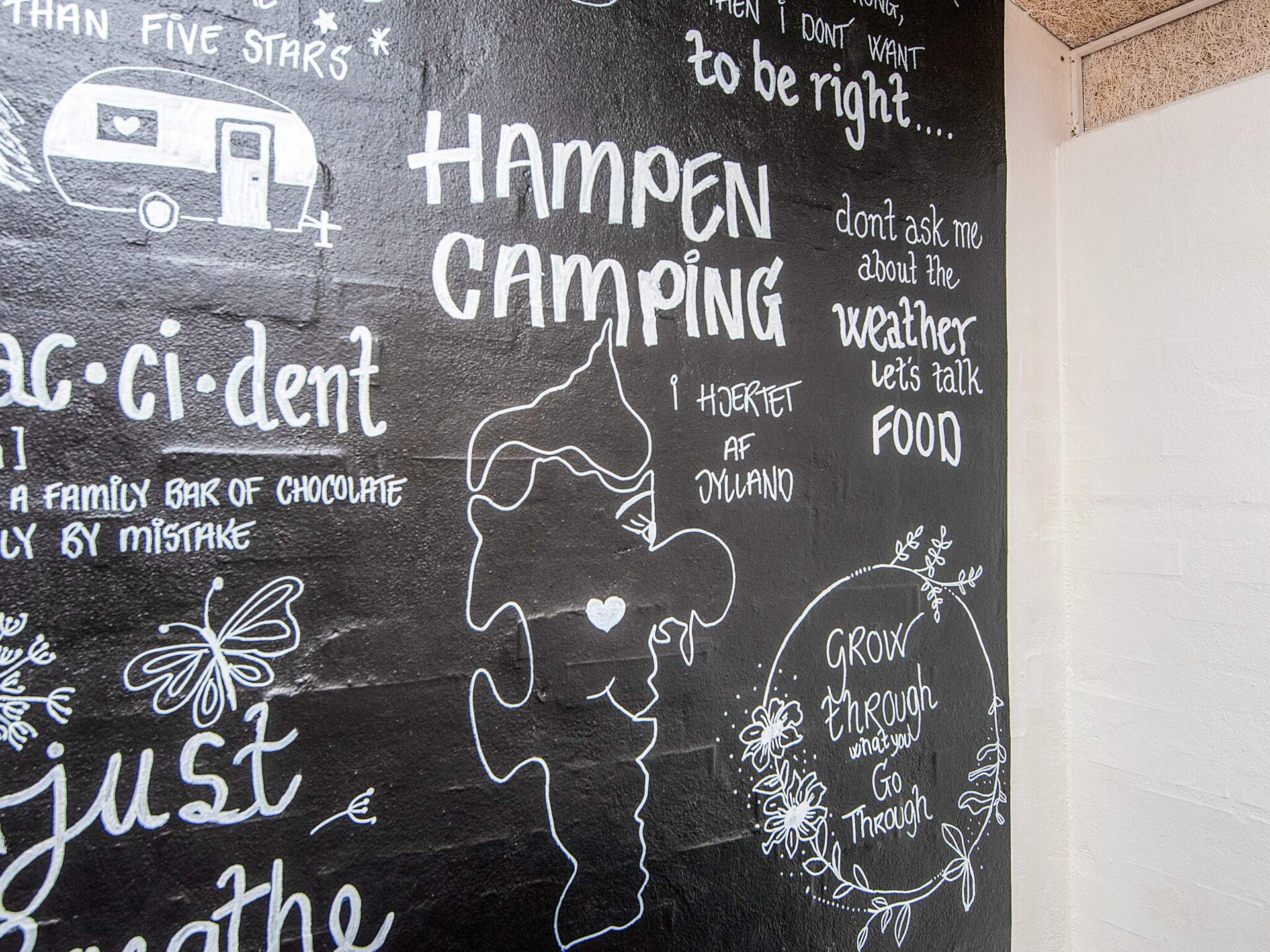 Knusse 4-persoons vakantiehut op Hampen Camping – vlakbij meer en bos - foto 21