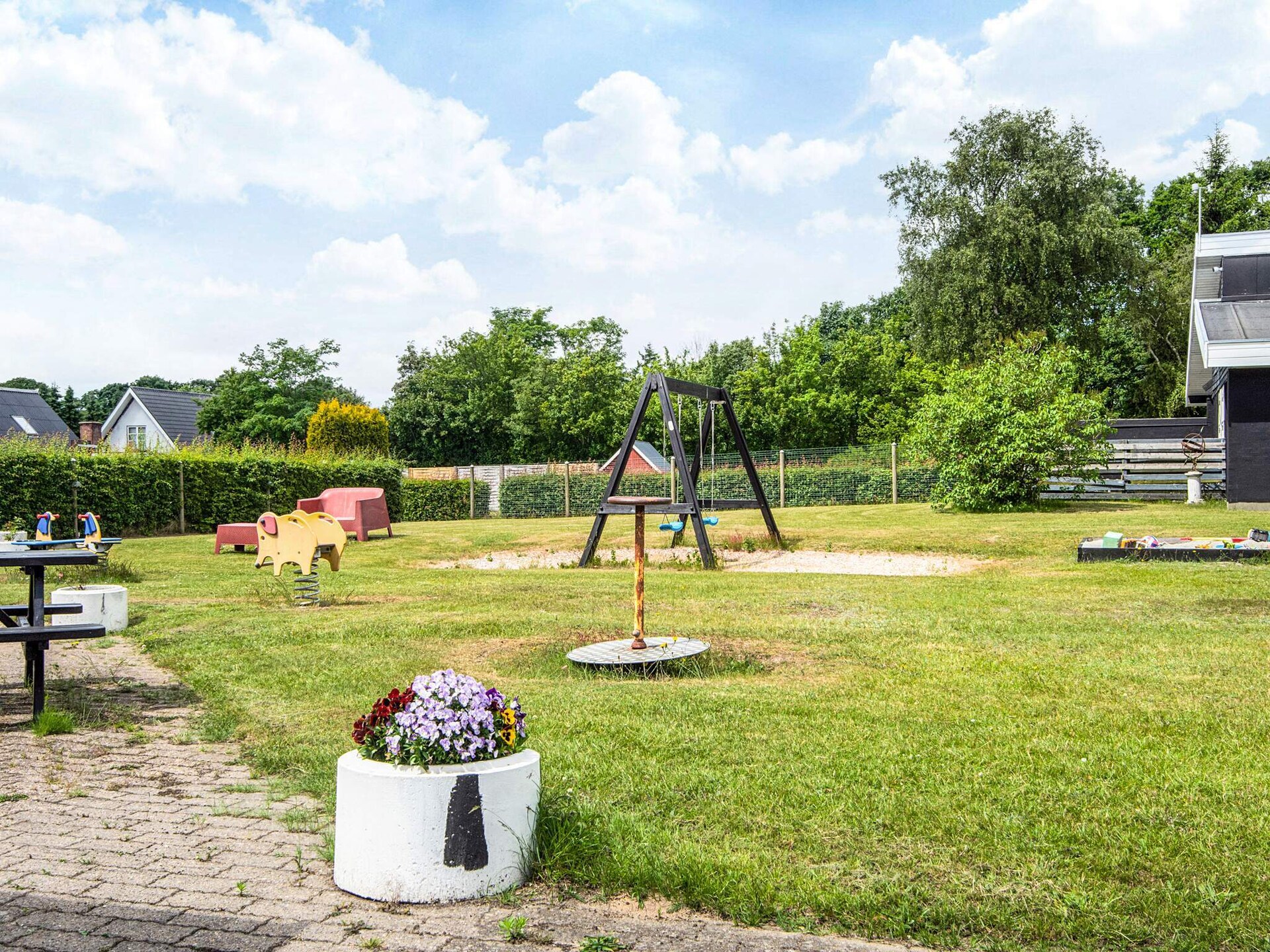 Knusse 4-persoons vakantiehut op Hampen Camping – vlakbij meer en bos - foto 8