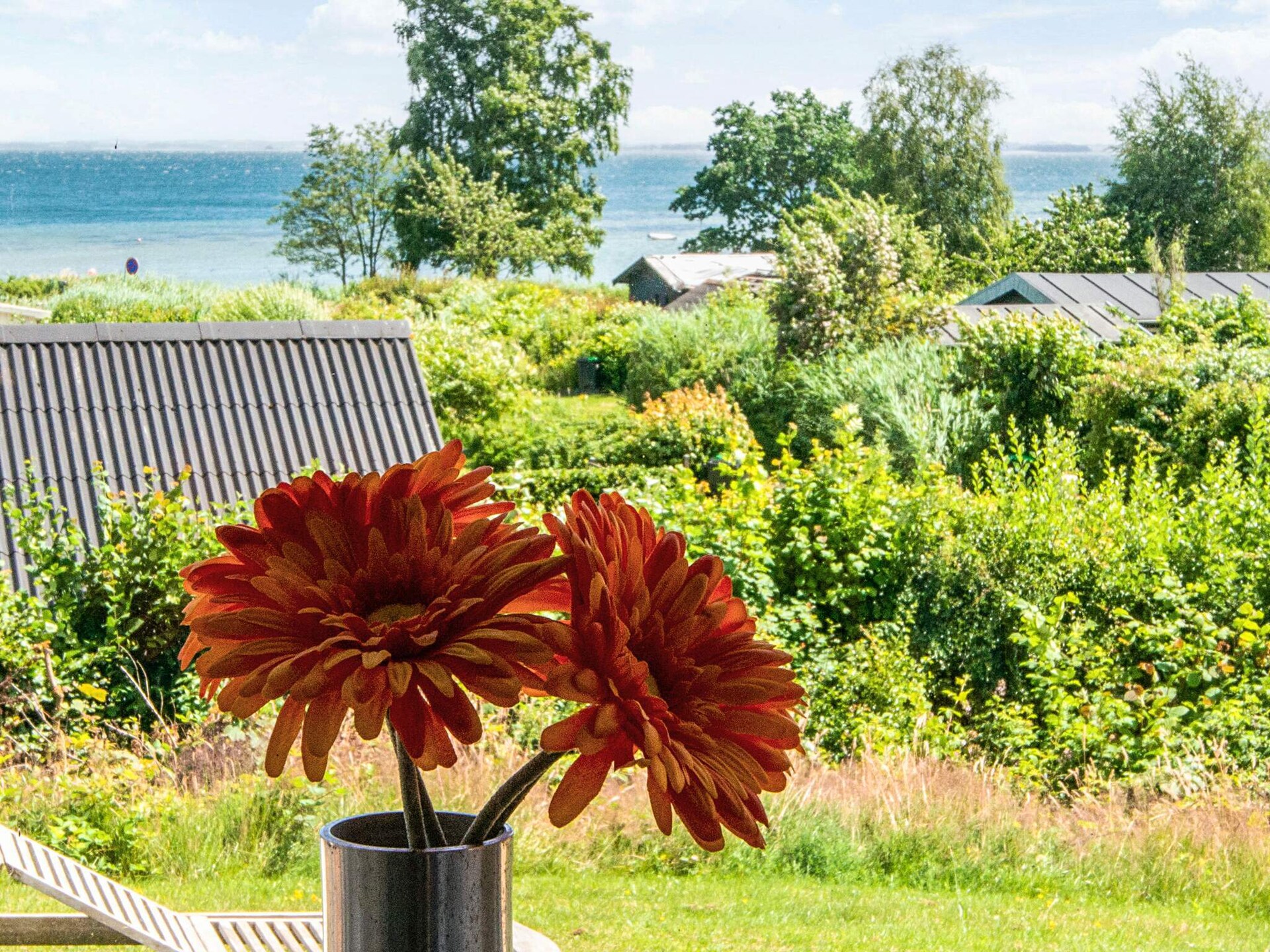 Charmant vakantiehuis met panoramisch uitzicht op de Diernæs-bocht, op 100 meter van het strand - foto 10