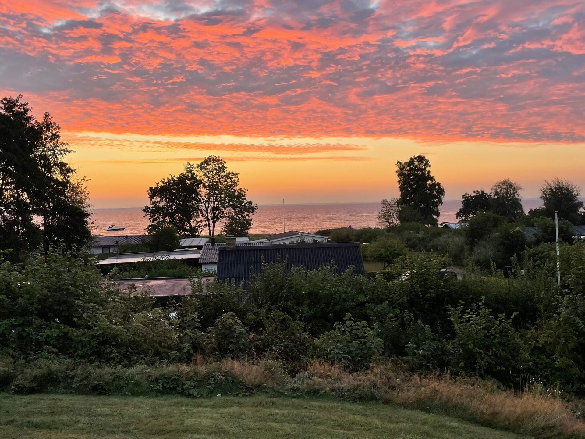 Charmant vakantiehuis met panoramisch uitzicht op de Diernæs-bocht, op 100 meter van het strand - foto 7