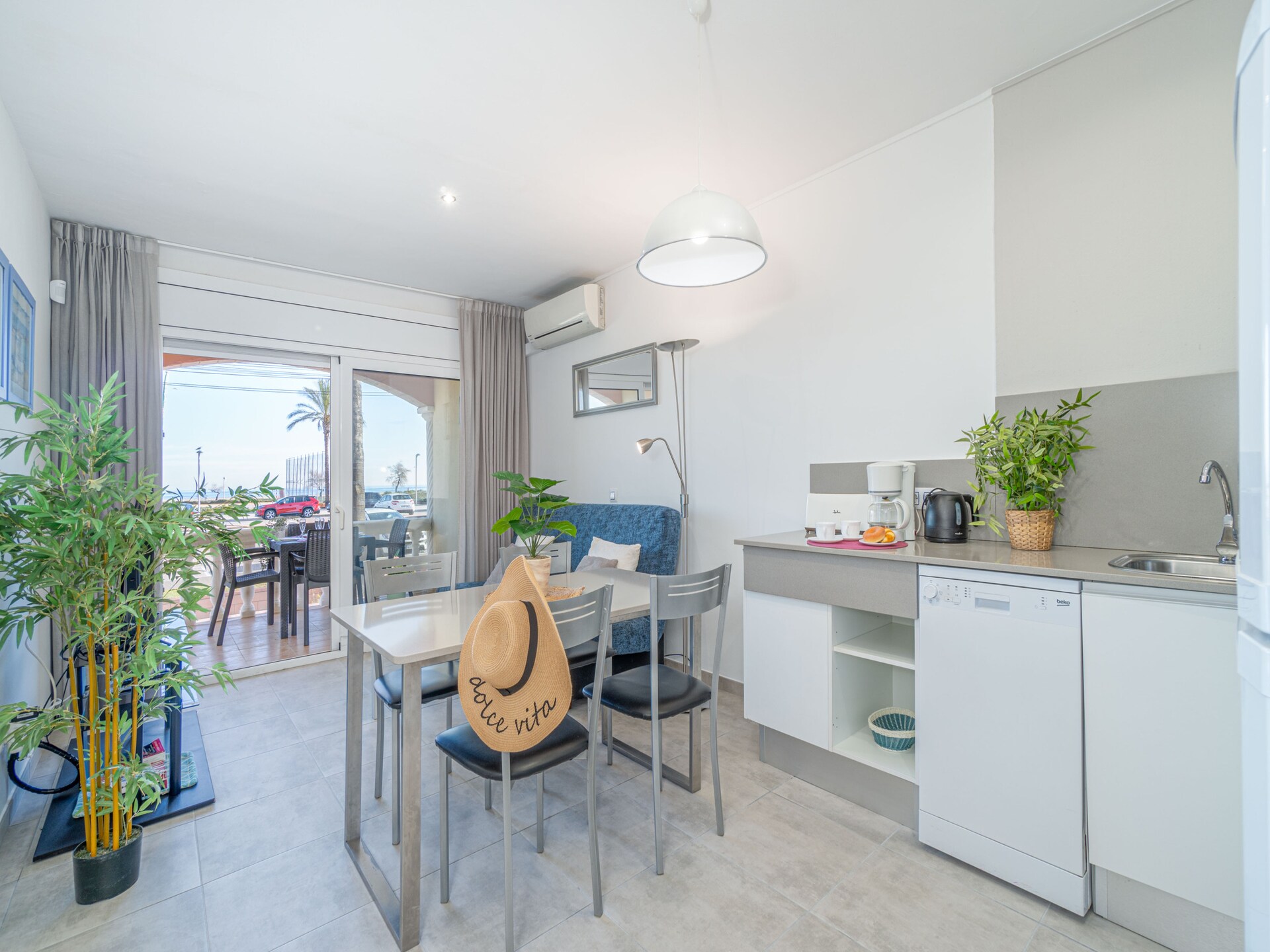 Sfeervol appartement op 50 meter van het strand in Empuriabrava - foto 8
