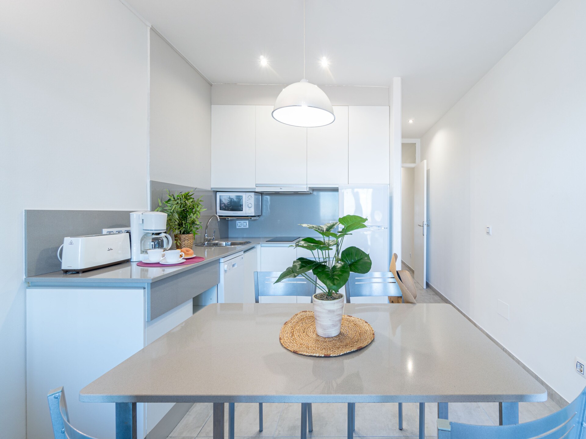Sfeervol appartement op 50 meter van het strand in Empuriabrava - foto 12