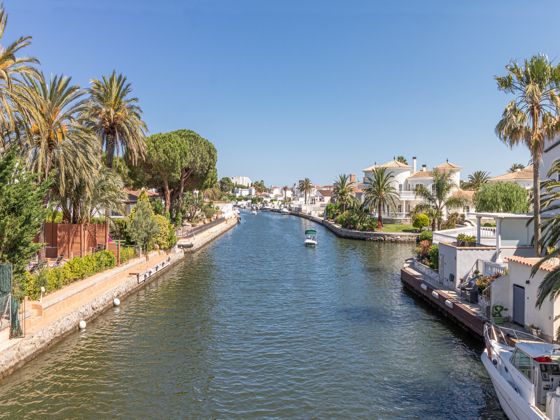 Villa aan de golfbaan met privézwembad in Empuriabrava - foto 37
