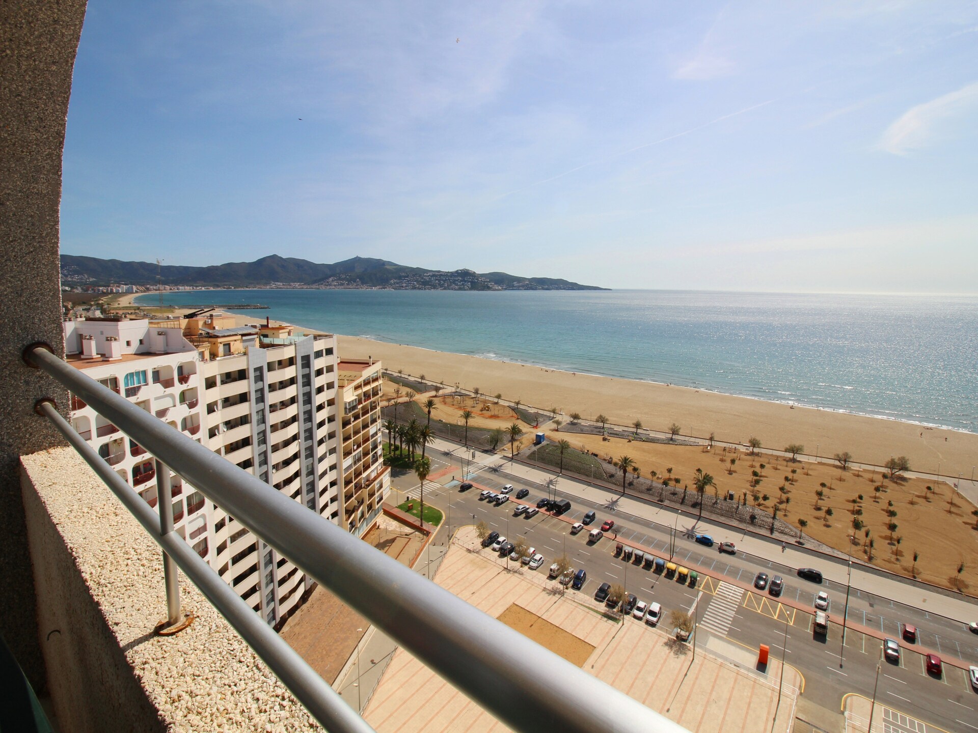 Sfeervol appartement aan de golfbaan, 50 meter van het strand in Empuriabrava - foto 22